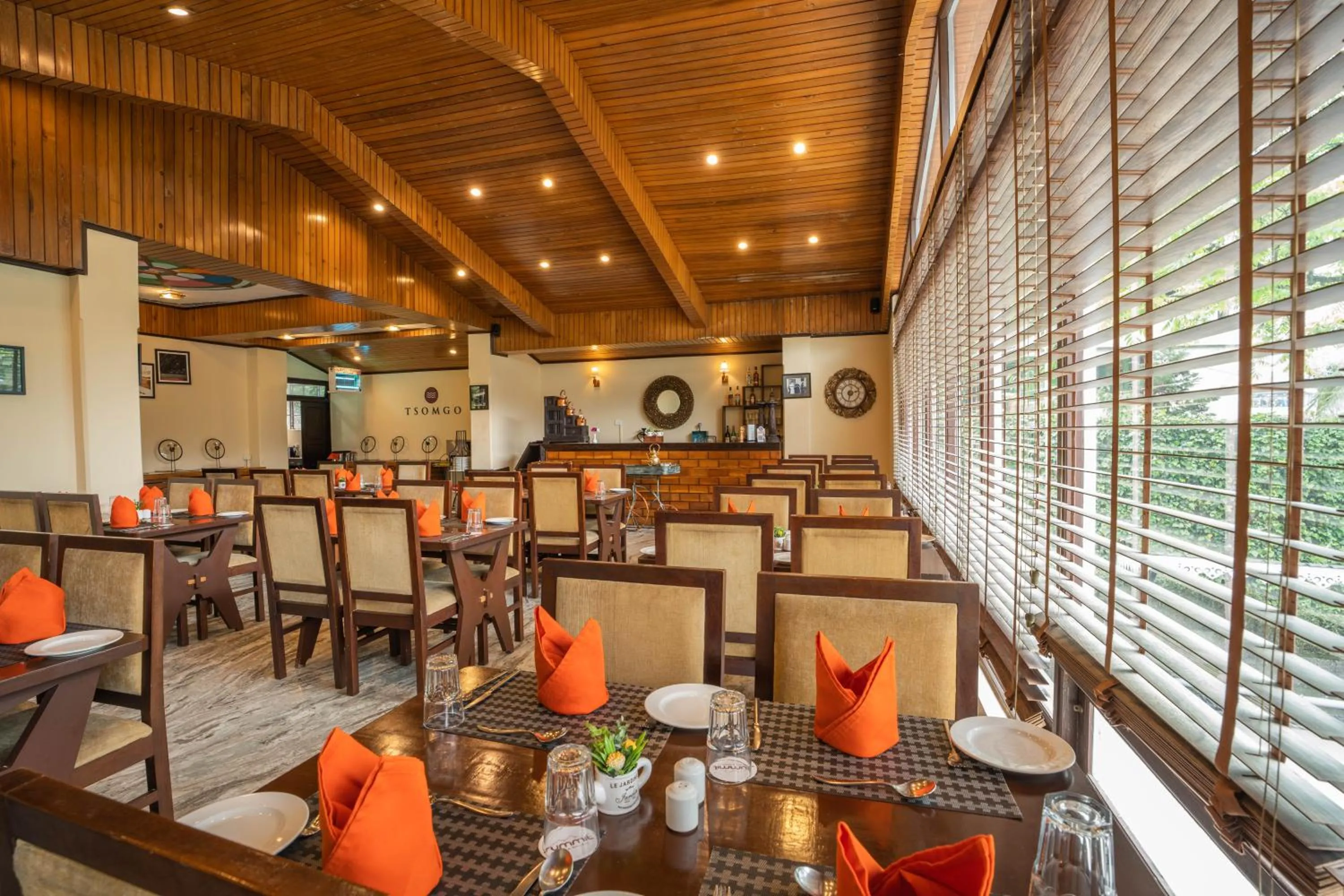 Restaurant/places to eat in Summit Norling Resort & Spa