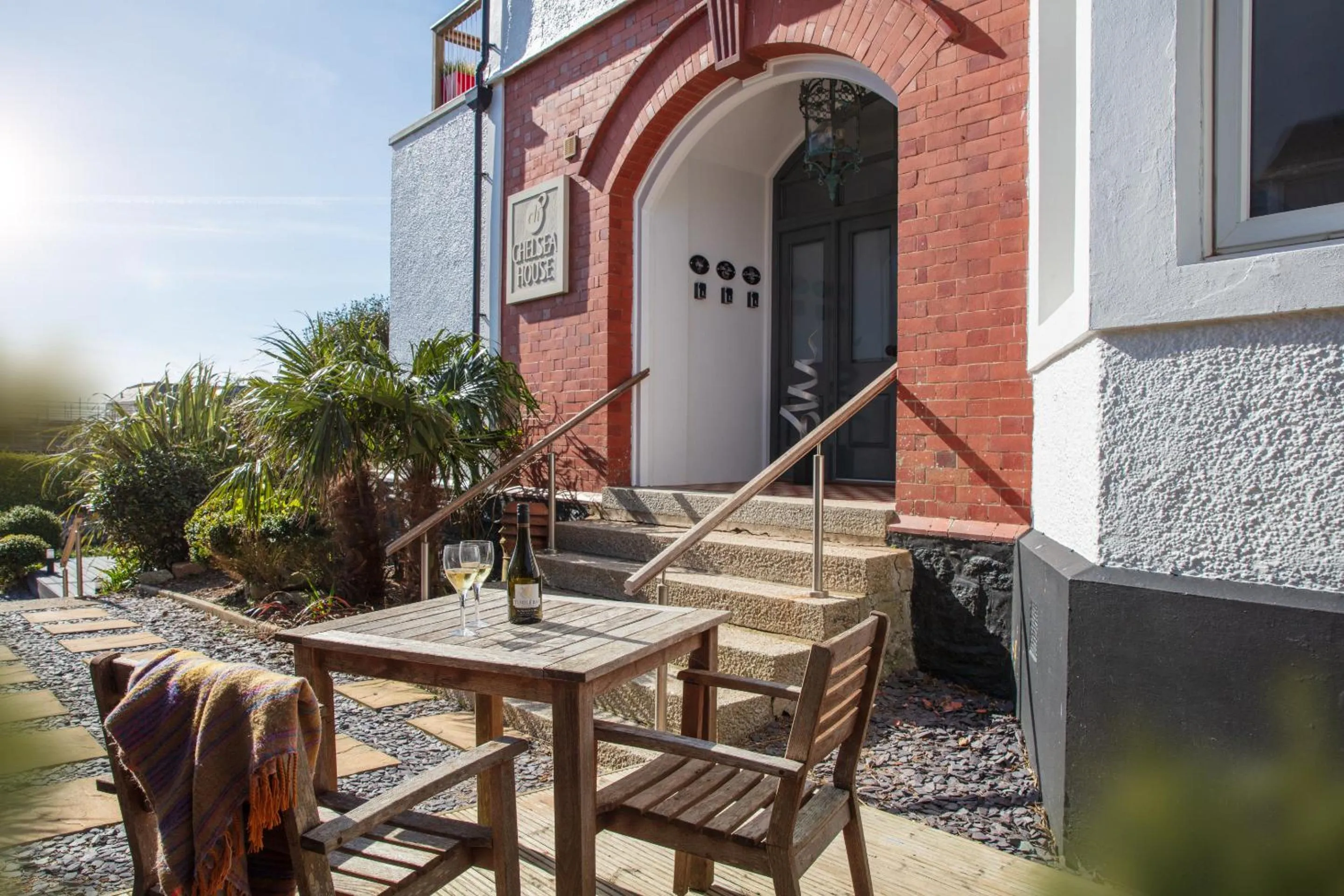 Facade/entrance in Chelsea House Holiday Apartments