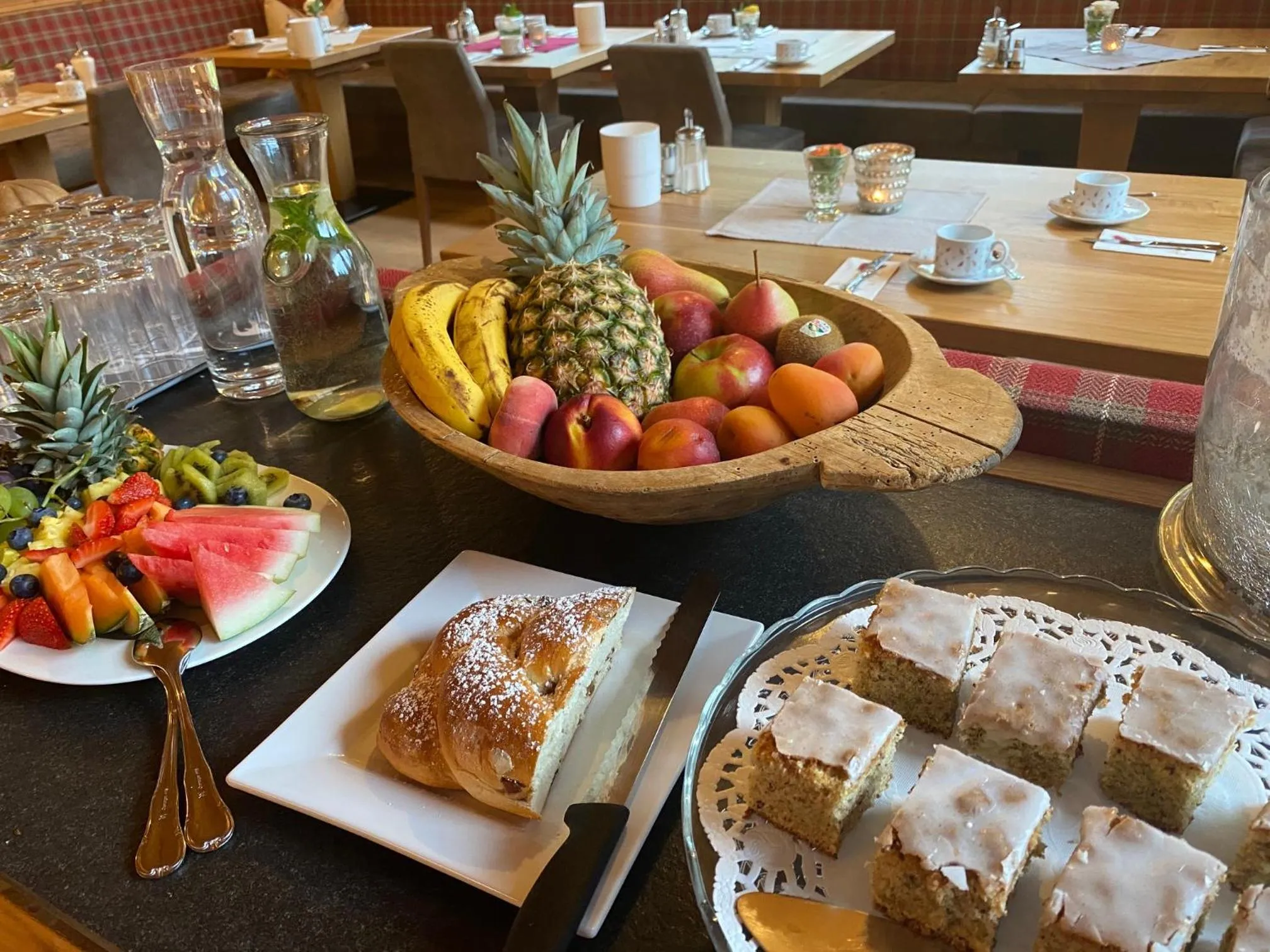 Buffet breakfast in Gästehaus Gratlspitz