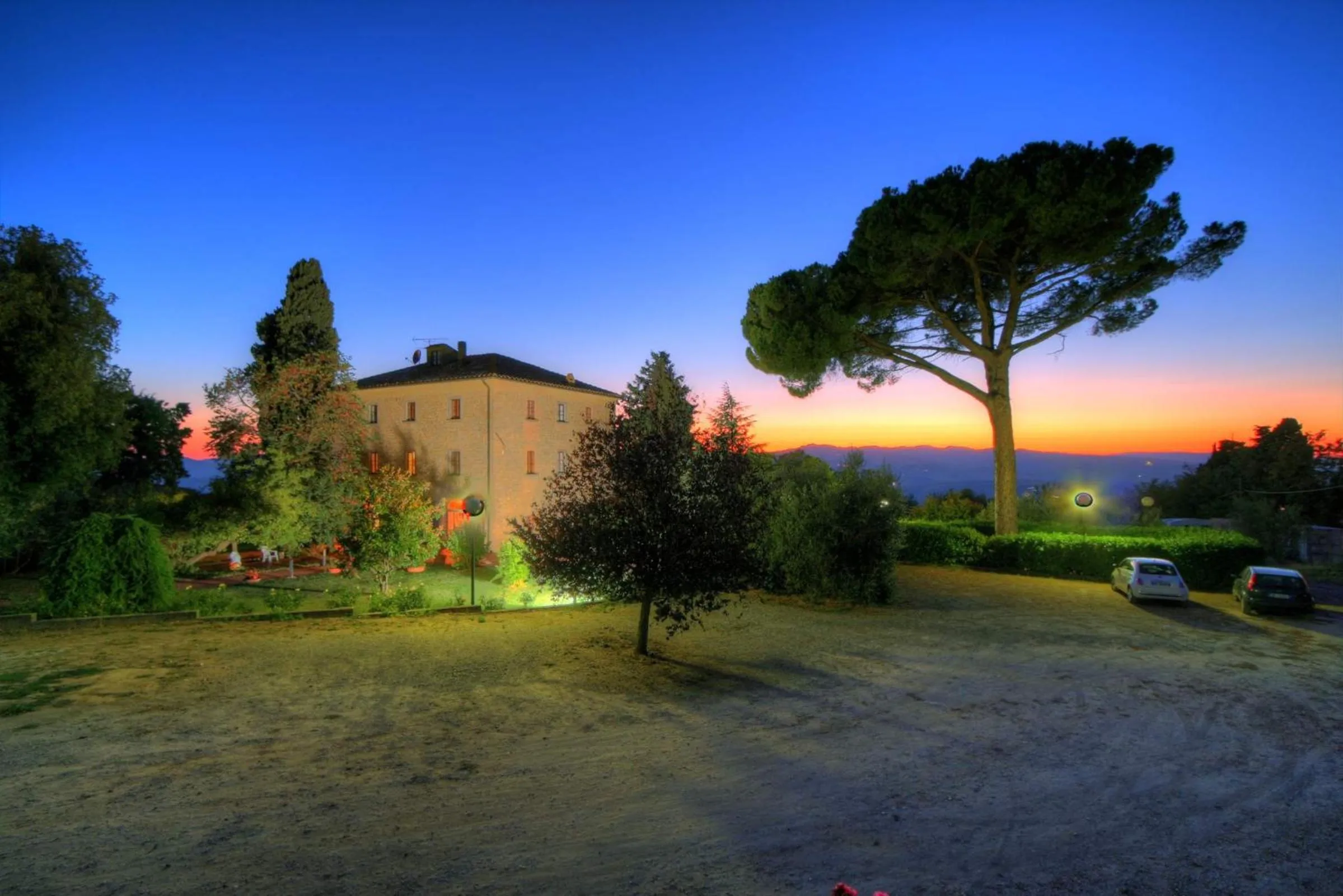 Facade/entrance in Hotel Residence Villa Rioddi