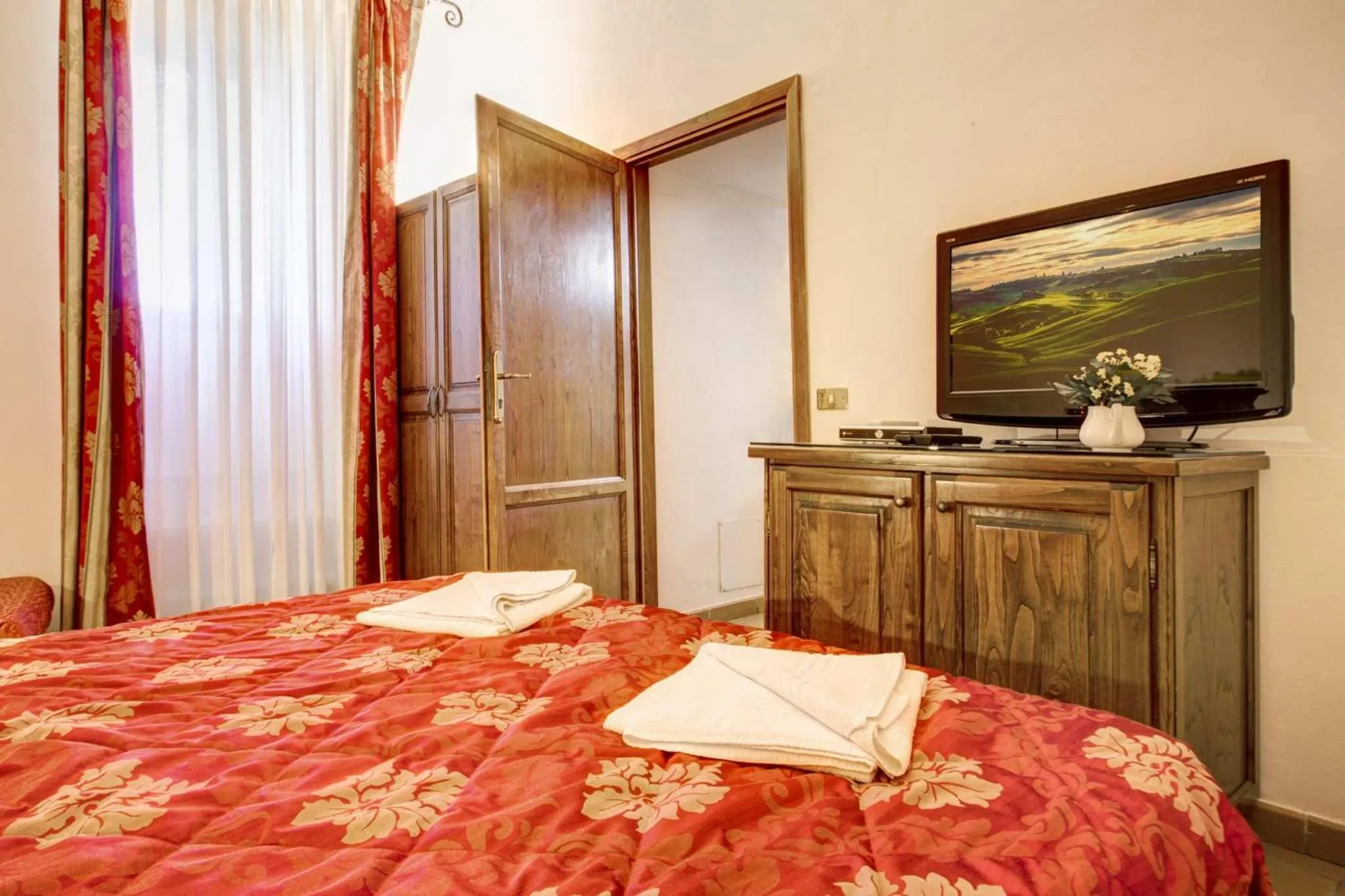 Photo of the whole room, Bed in Hotel Residence Villa Rioddi