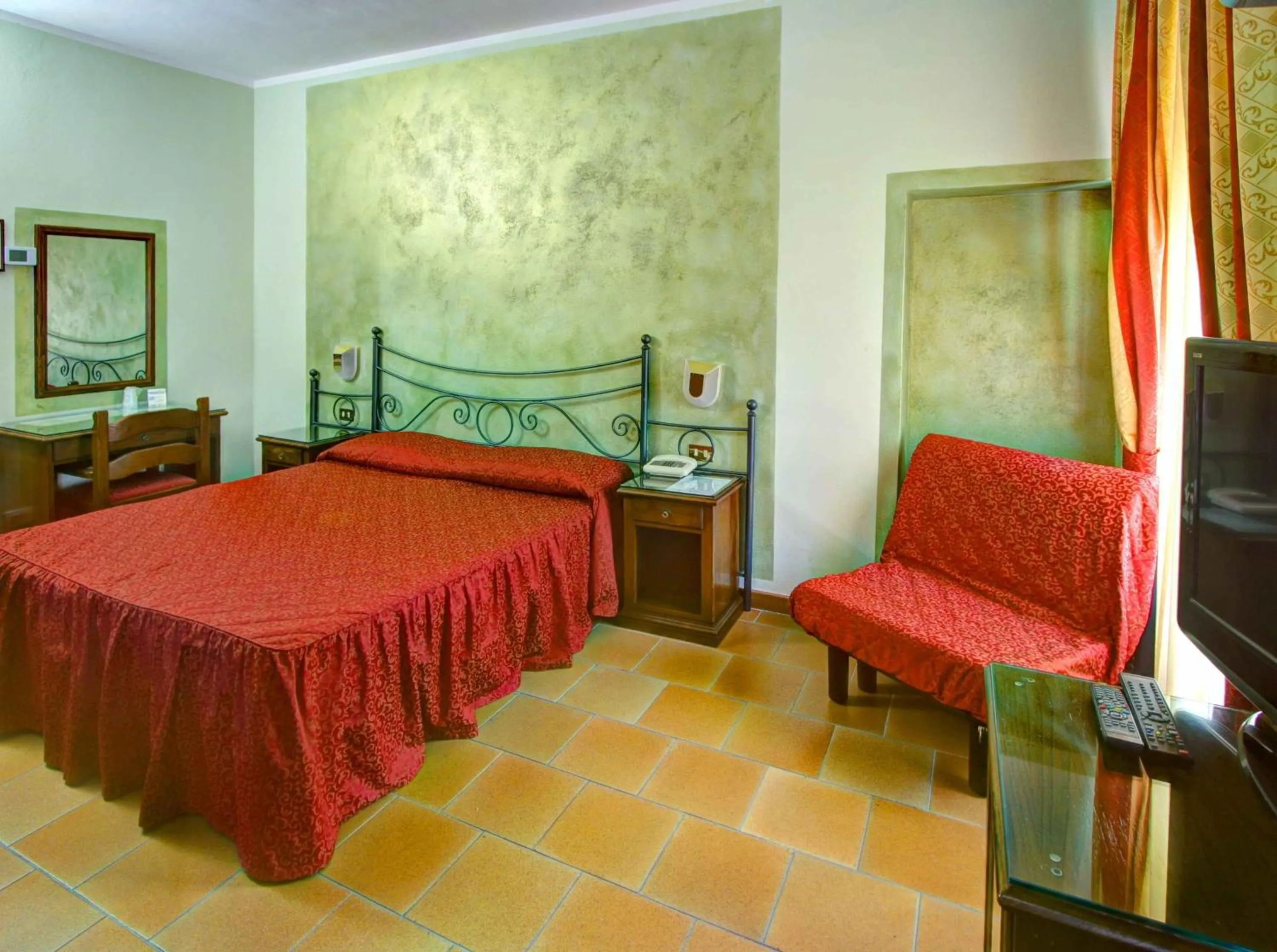 Bedroom, Bed in Hotel Residence Villa Rioddi