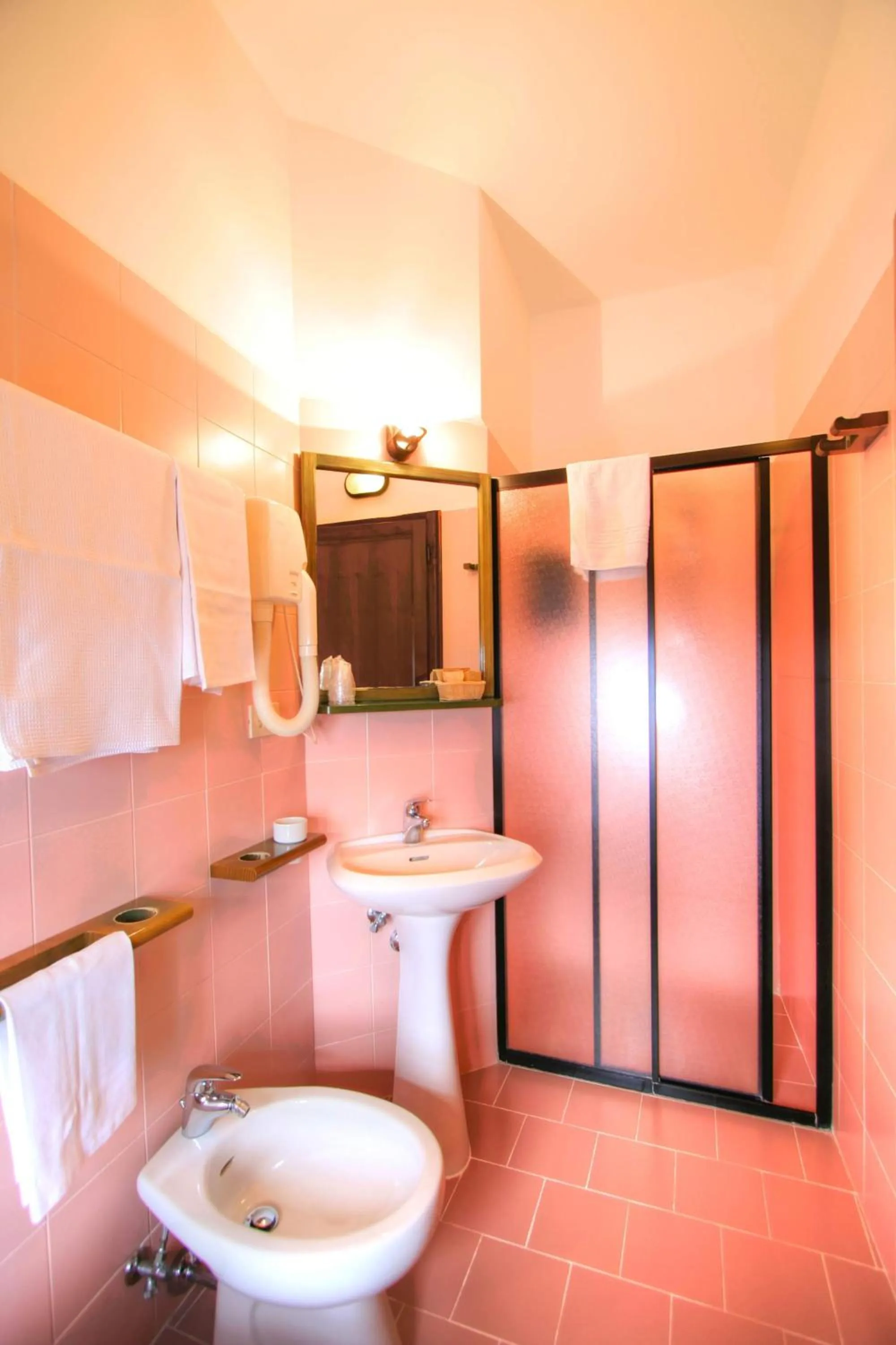 Bathroom in Hotel Residence Villa Rioddi