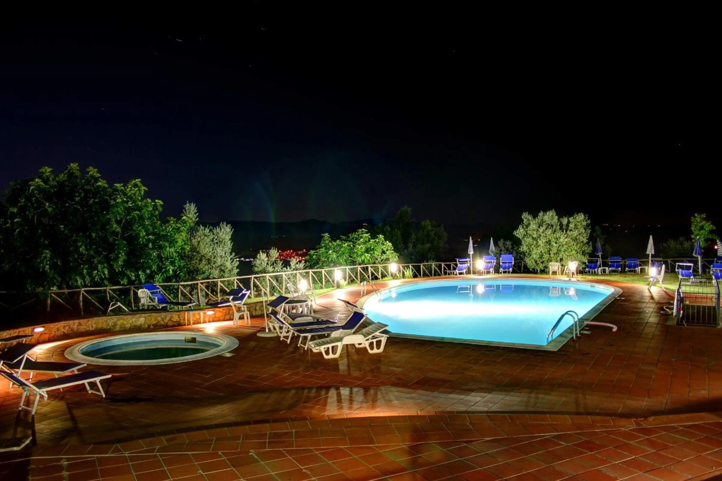 Swimming pool in Hotel Residence Villa Rioddi