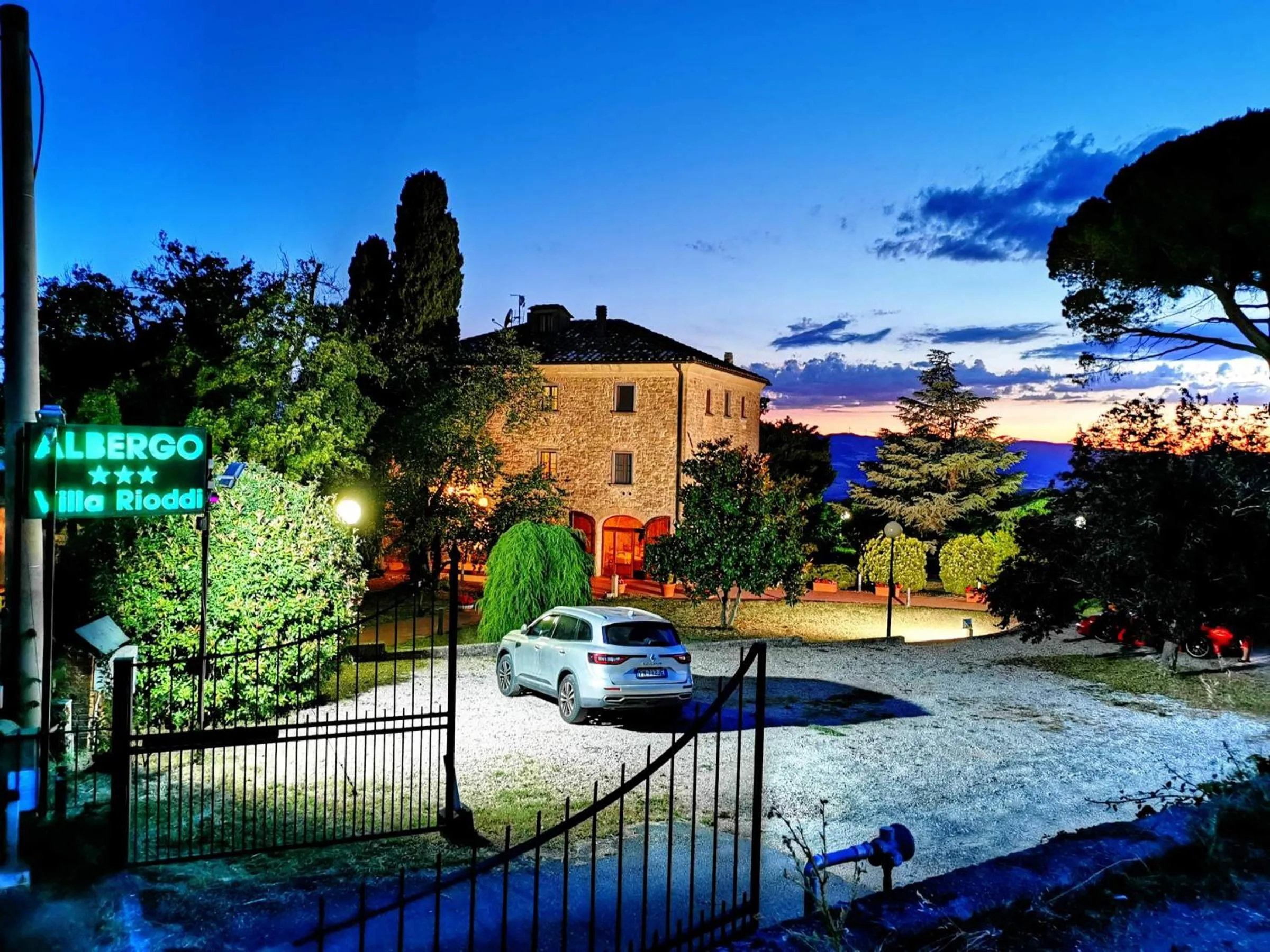 Property building in Hotel Residence Villa Rioddi