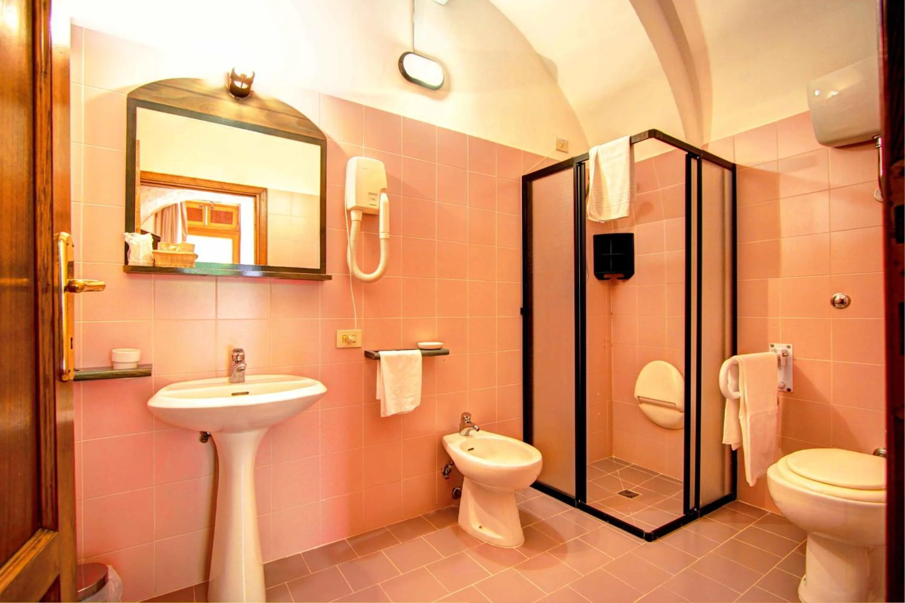 Bathroom in Hotel Residence Villa Rioddi