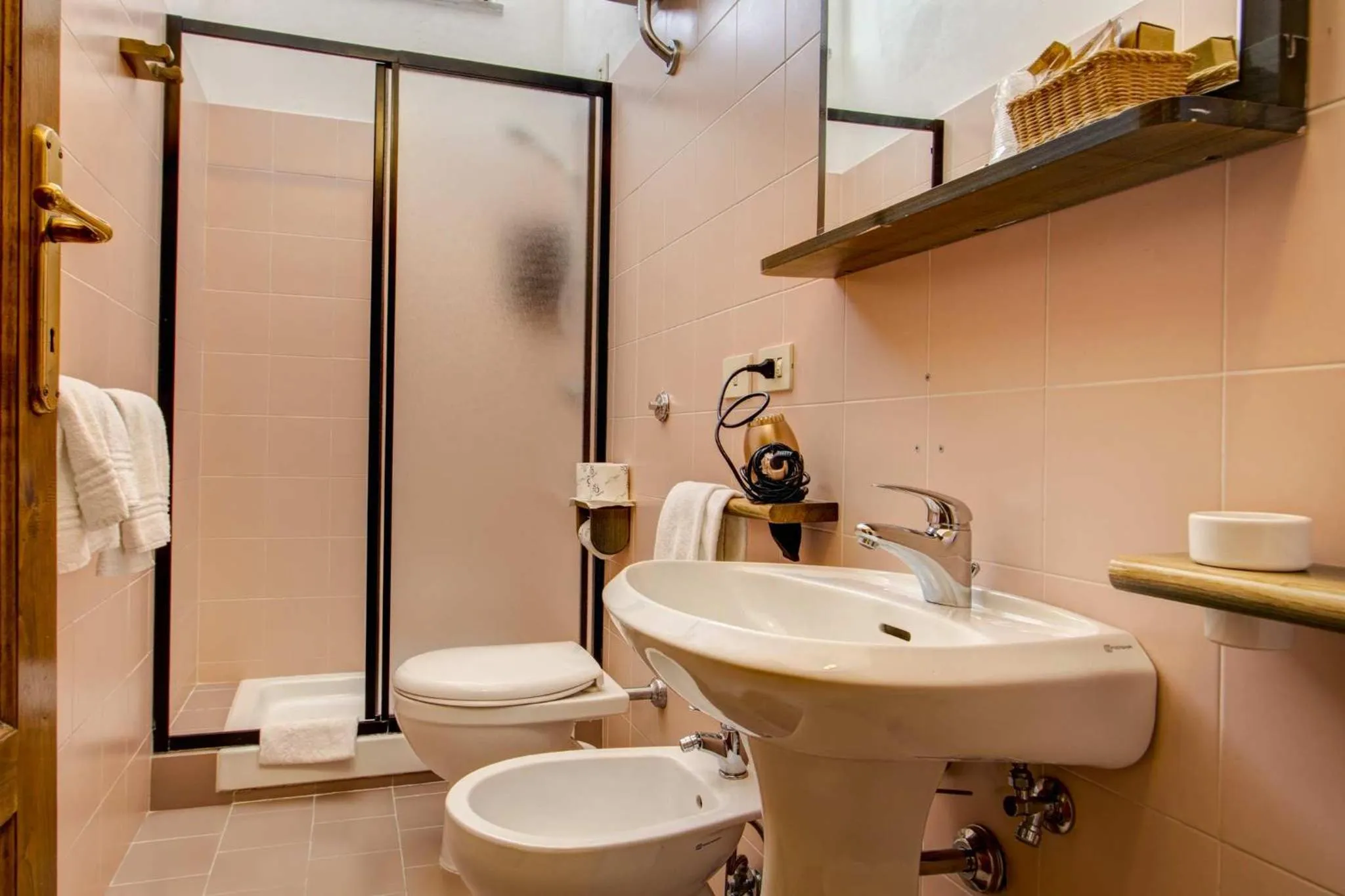 Bathroom in Hotel Residence Villa Rioddi