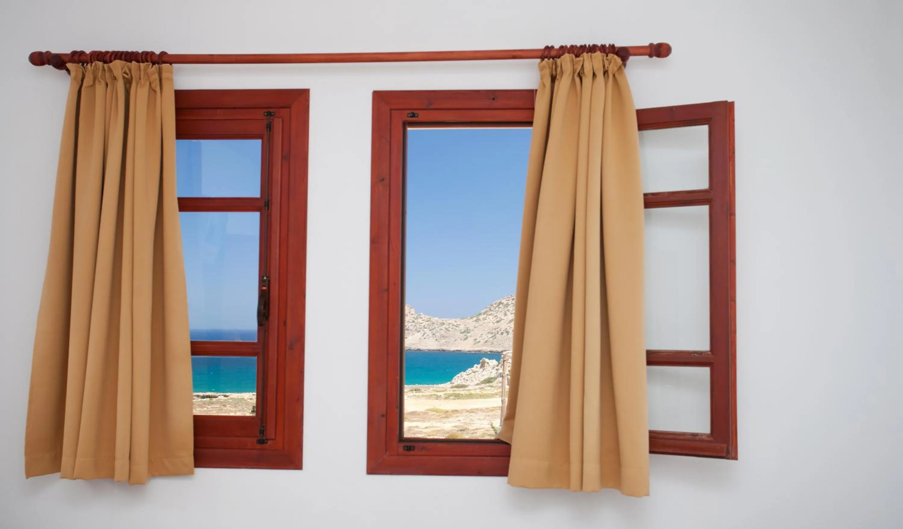 Golden Sun Apartments