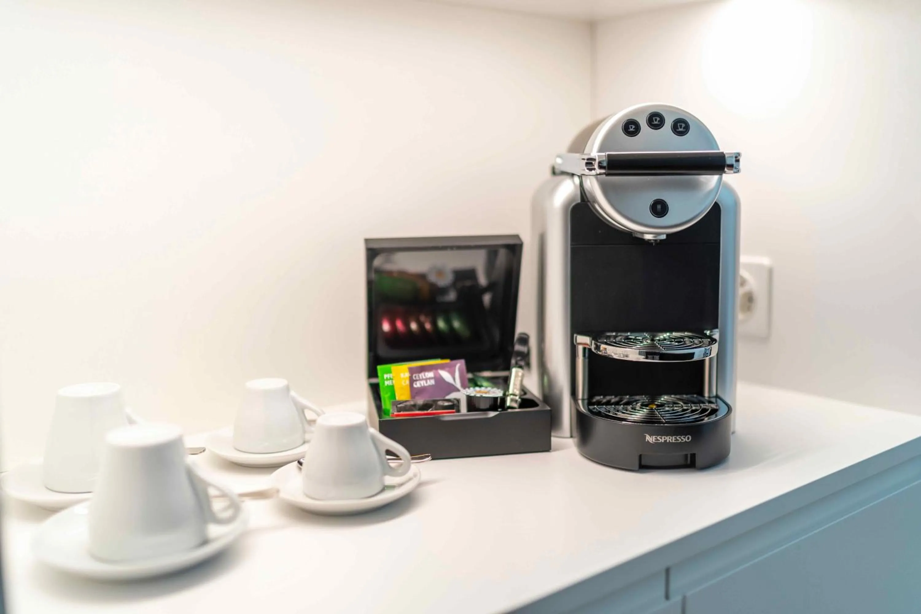 Coffee/tea facilities in SET Hotel.Residence by Teufelhof Basel