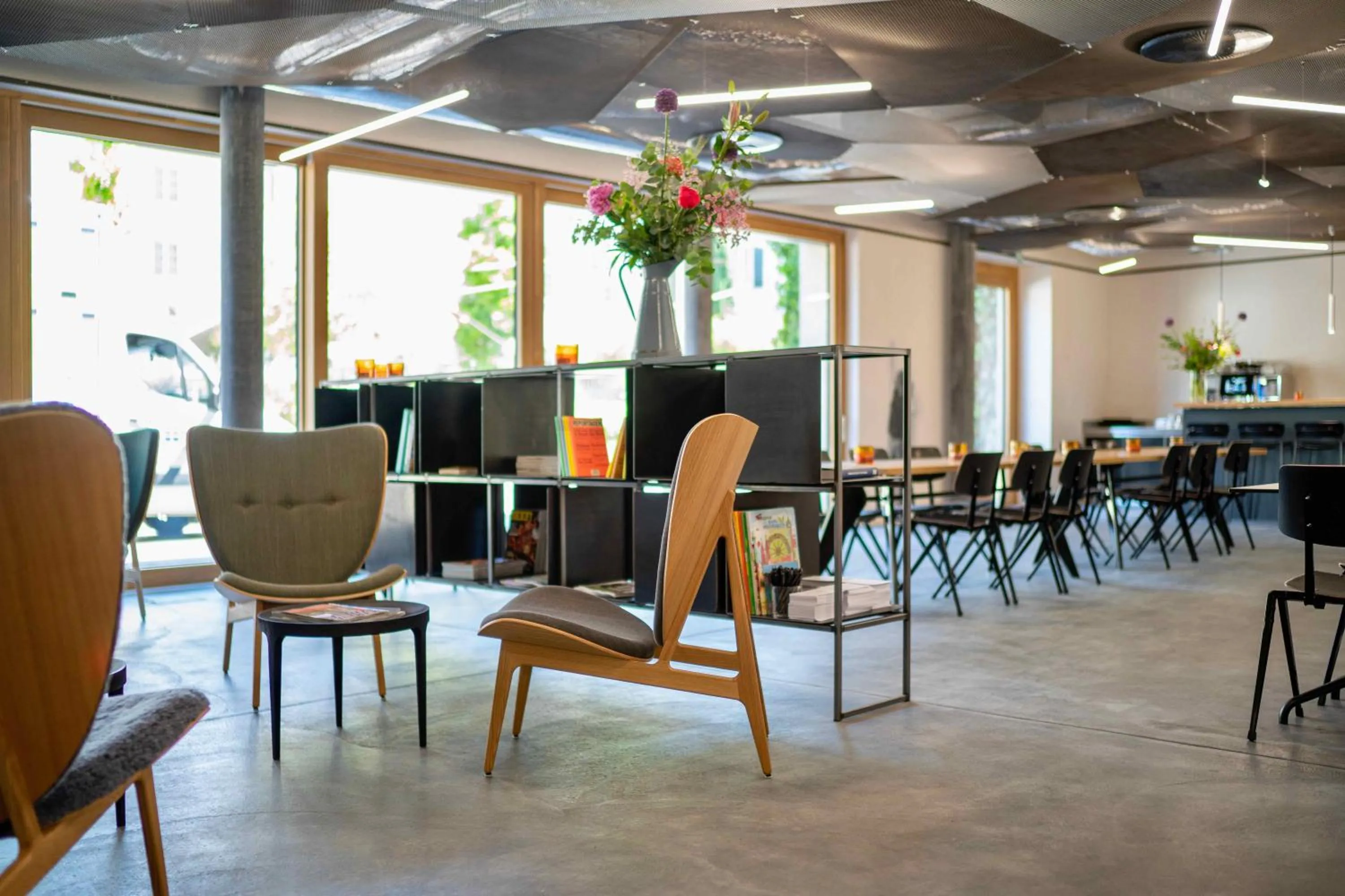 Library in SET Hotel.Residence by Teufelhof Basel