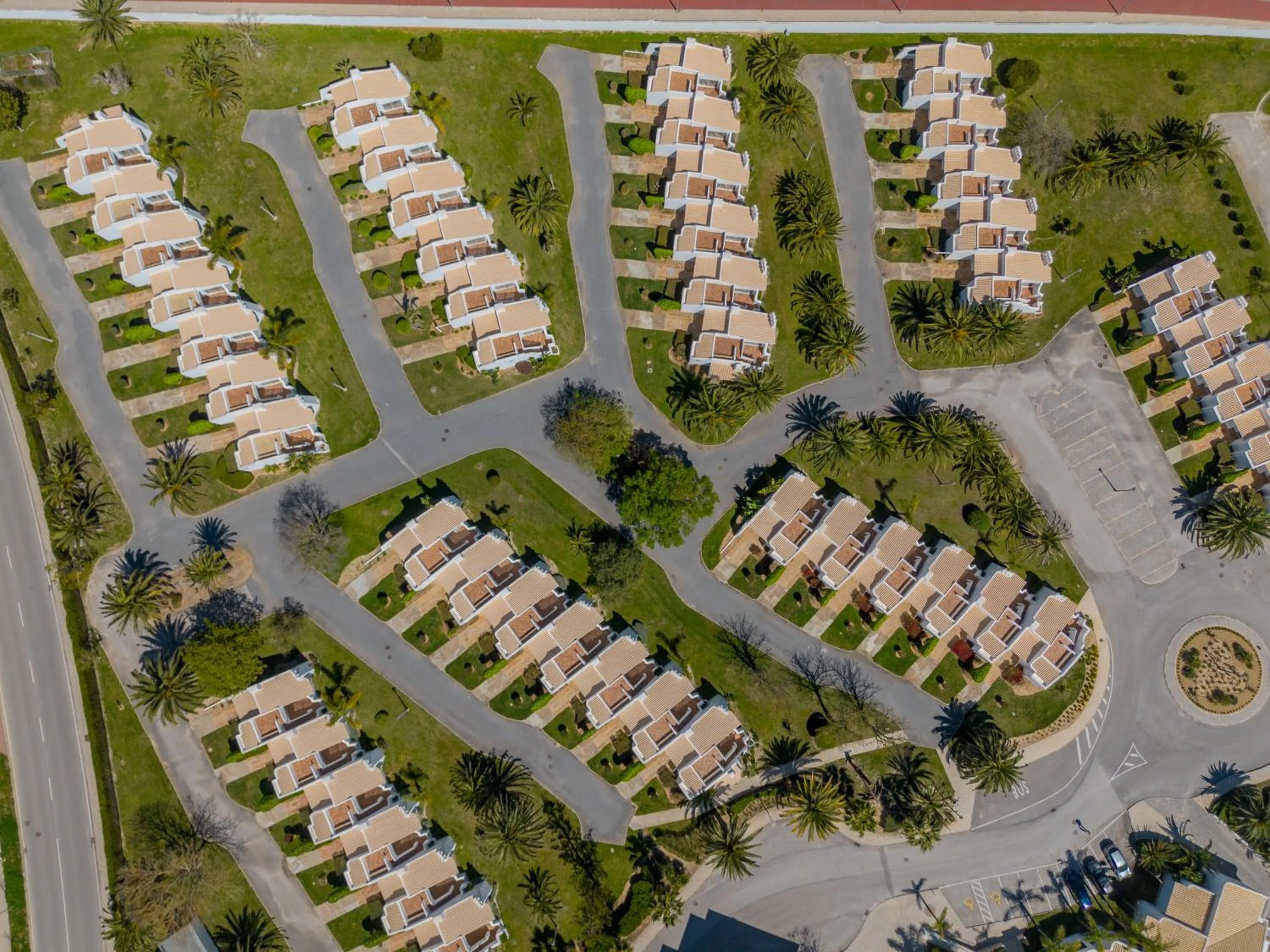 Property building in Ancora Park - Sunplace Hotels & Resorts