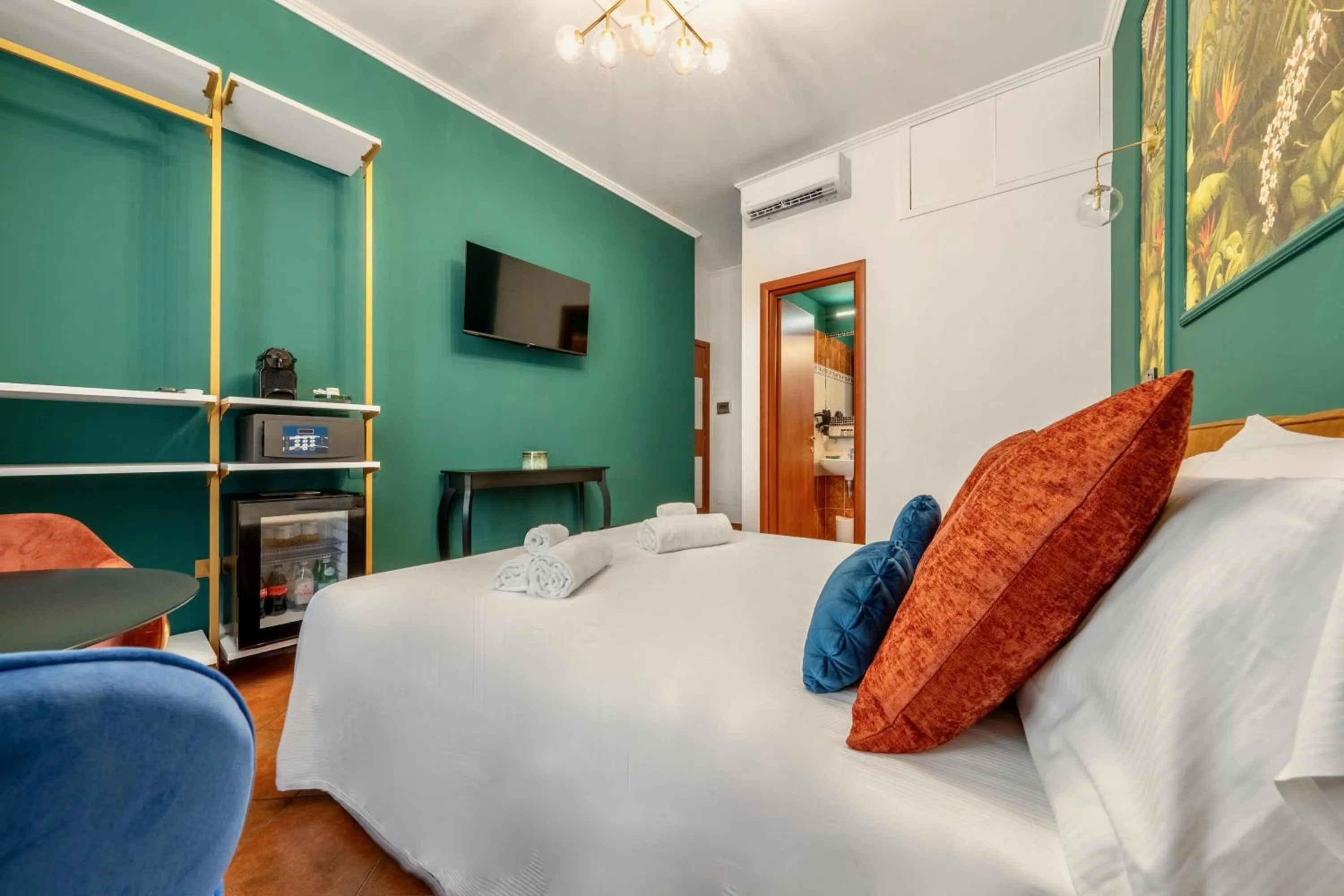 Bed in Colosseo Relais