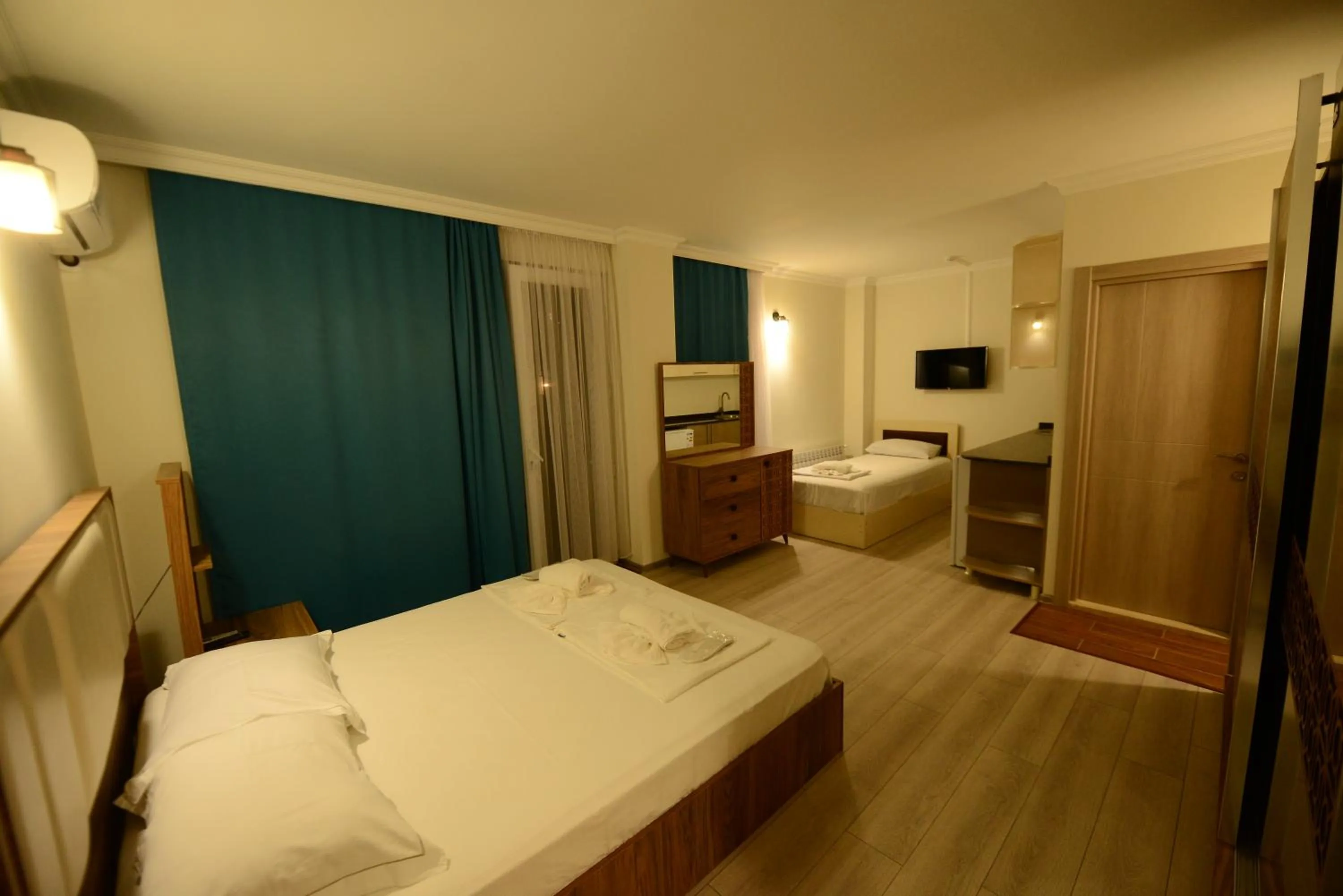 Kitchen or kitchenette, Bed in Hotel Aristocrat Batumi