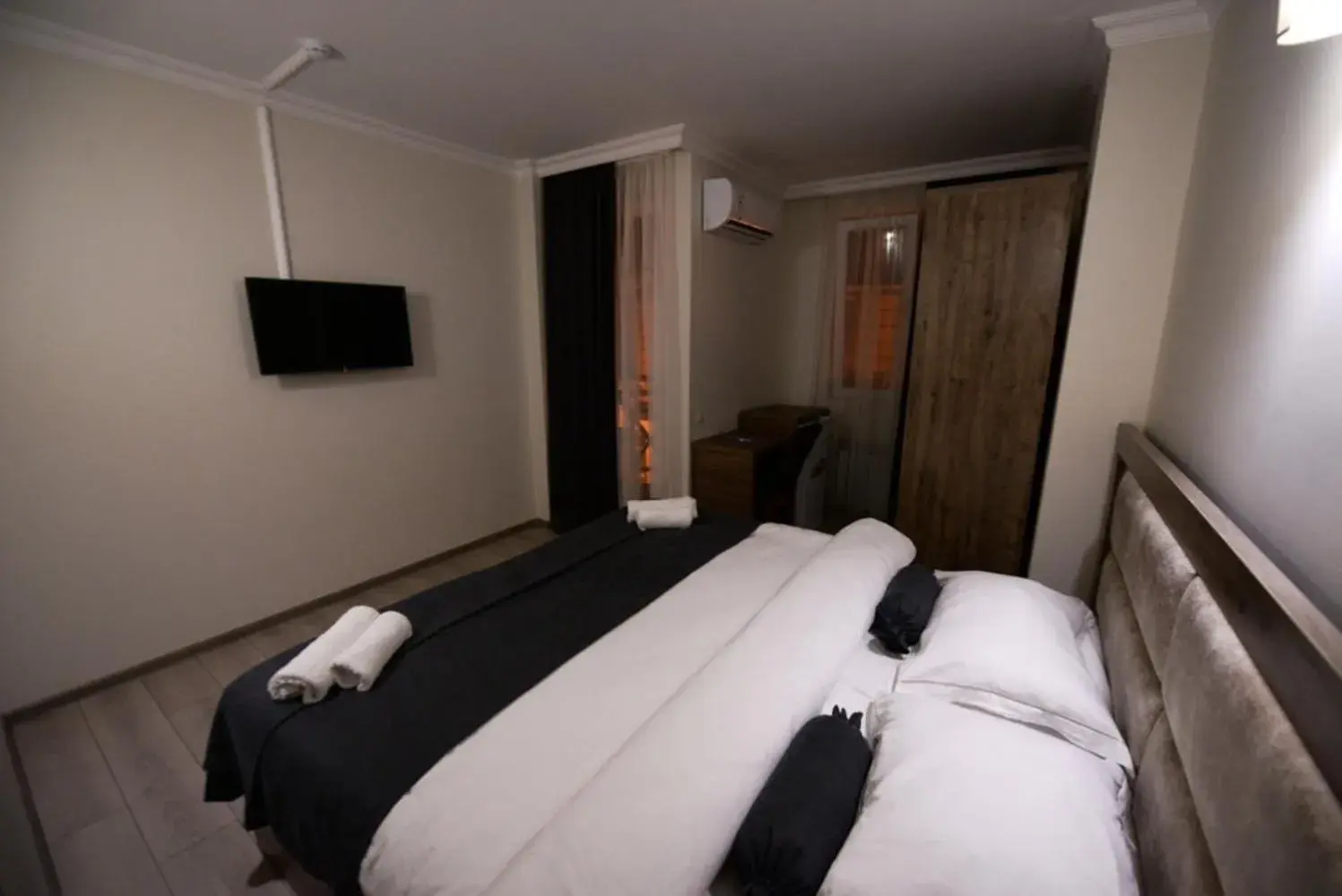 Double or Twin Room with Balcony in Hotel Aristocrat Batumi Double or Twin Room with Balcony in Hotel Aristocrat Batumi