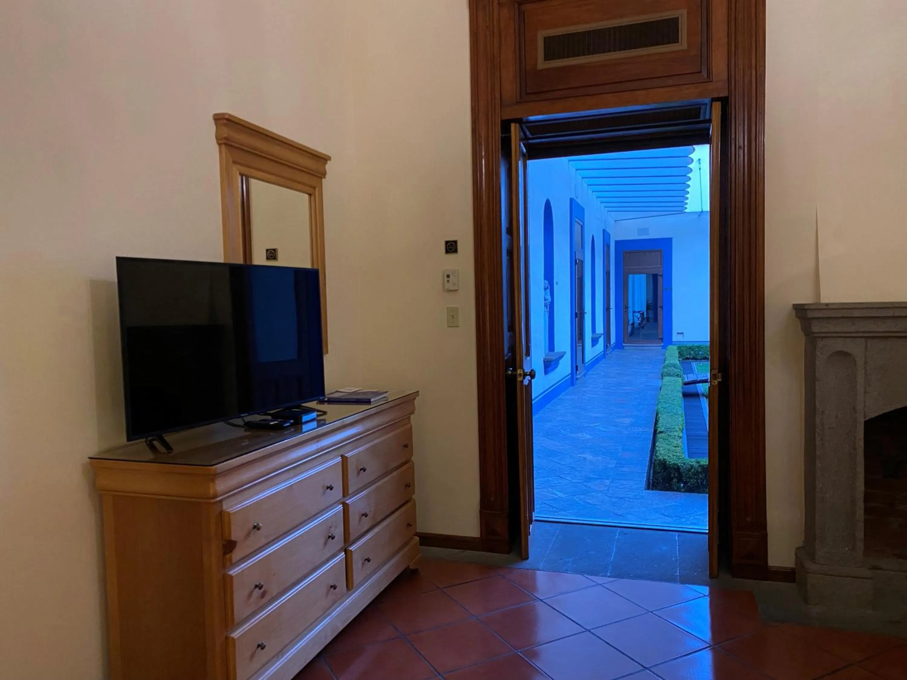 TV and multimedia in Estrella de Belem B&B and Spa