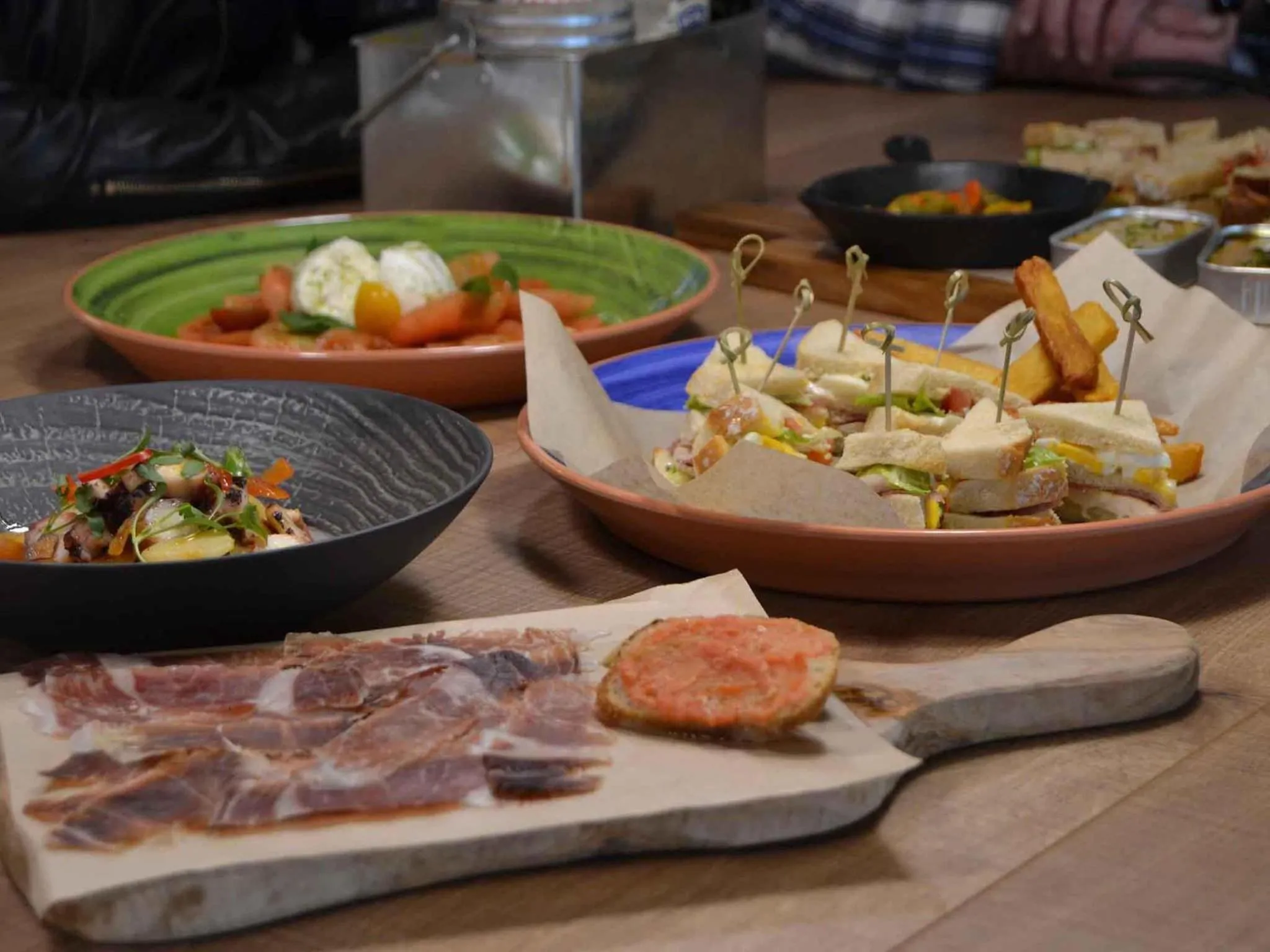 Restaurant/places to eat in Novotel Lisboa