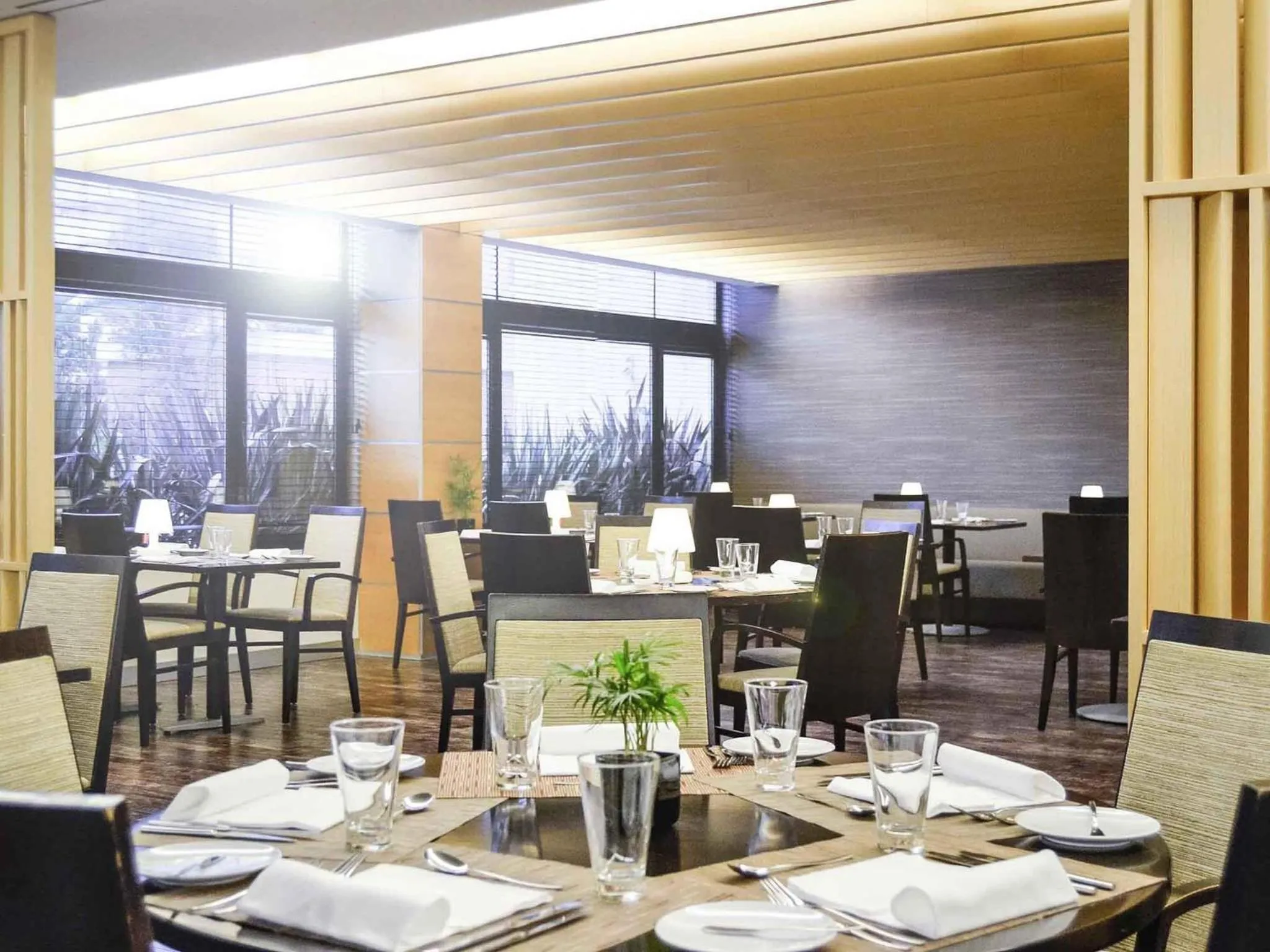 Restaurant/places to eat in Novotel Lisboa