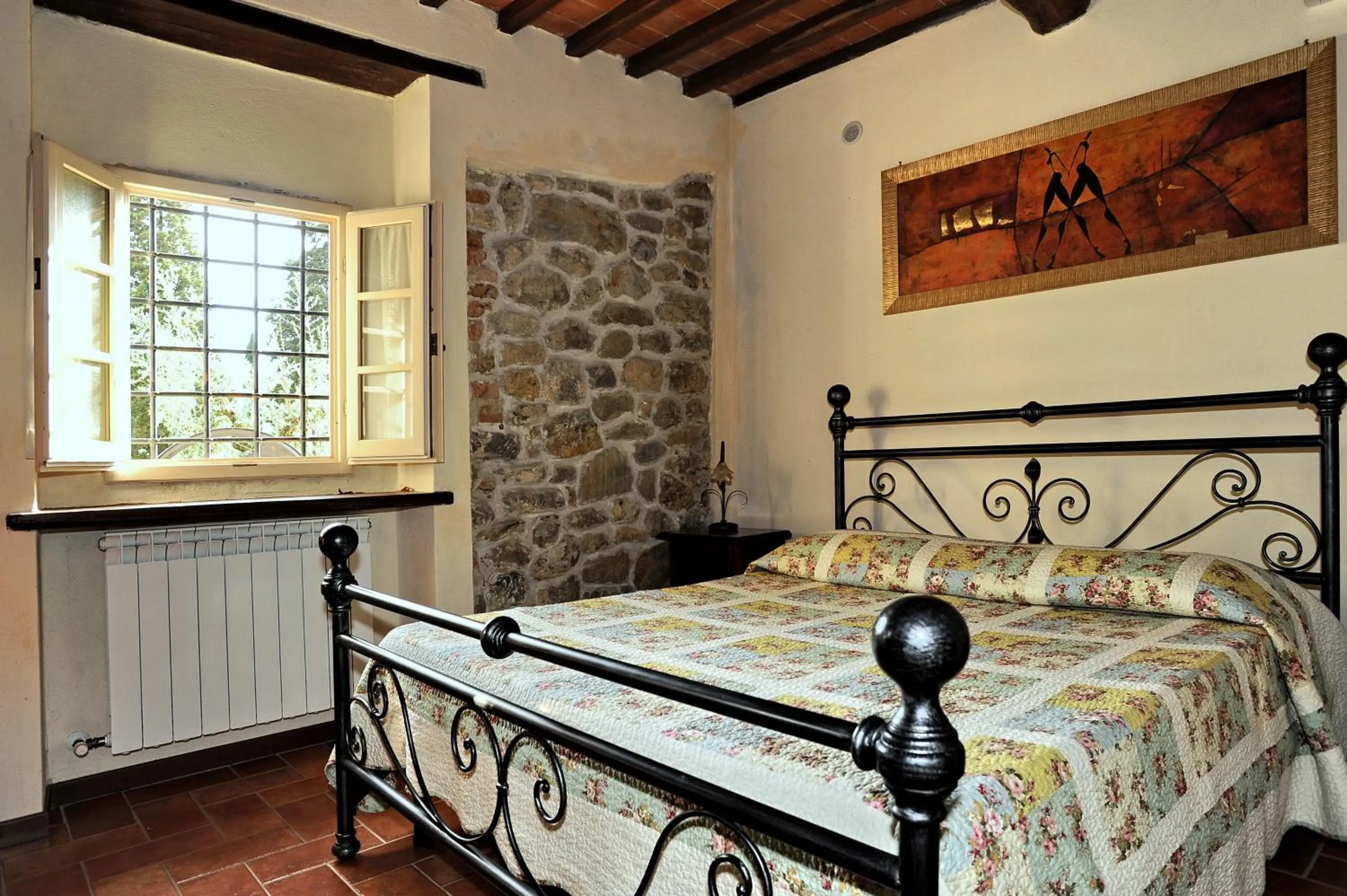 Bed in Erboli Residence