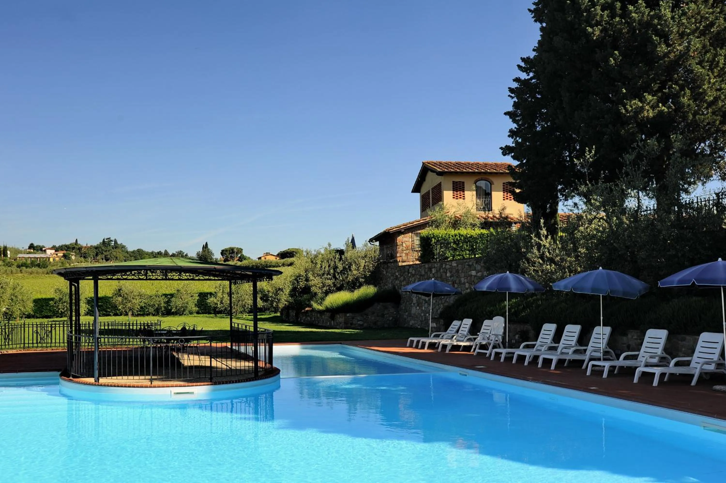Swimming pool in Erboli Residence