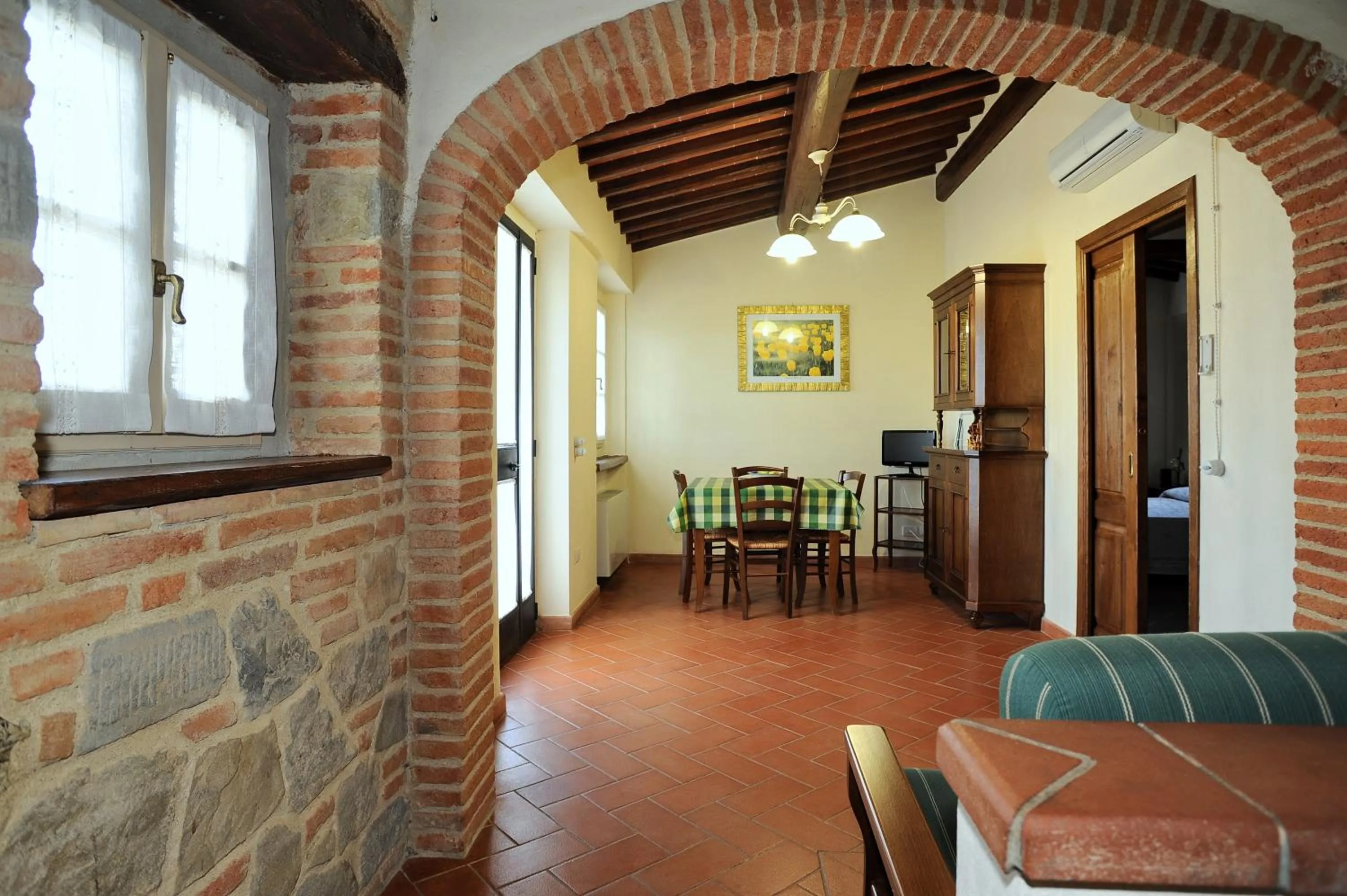 Dining area in Erboli Residence