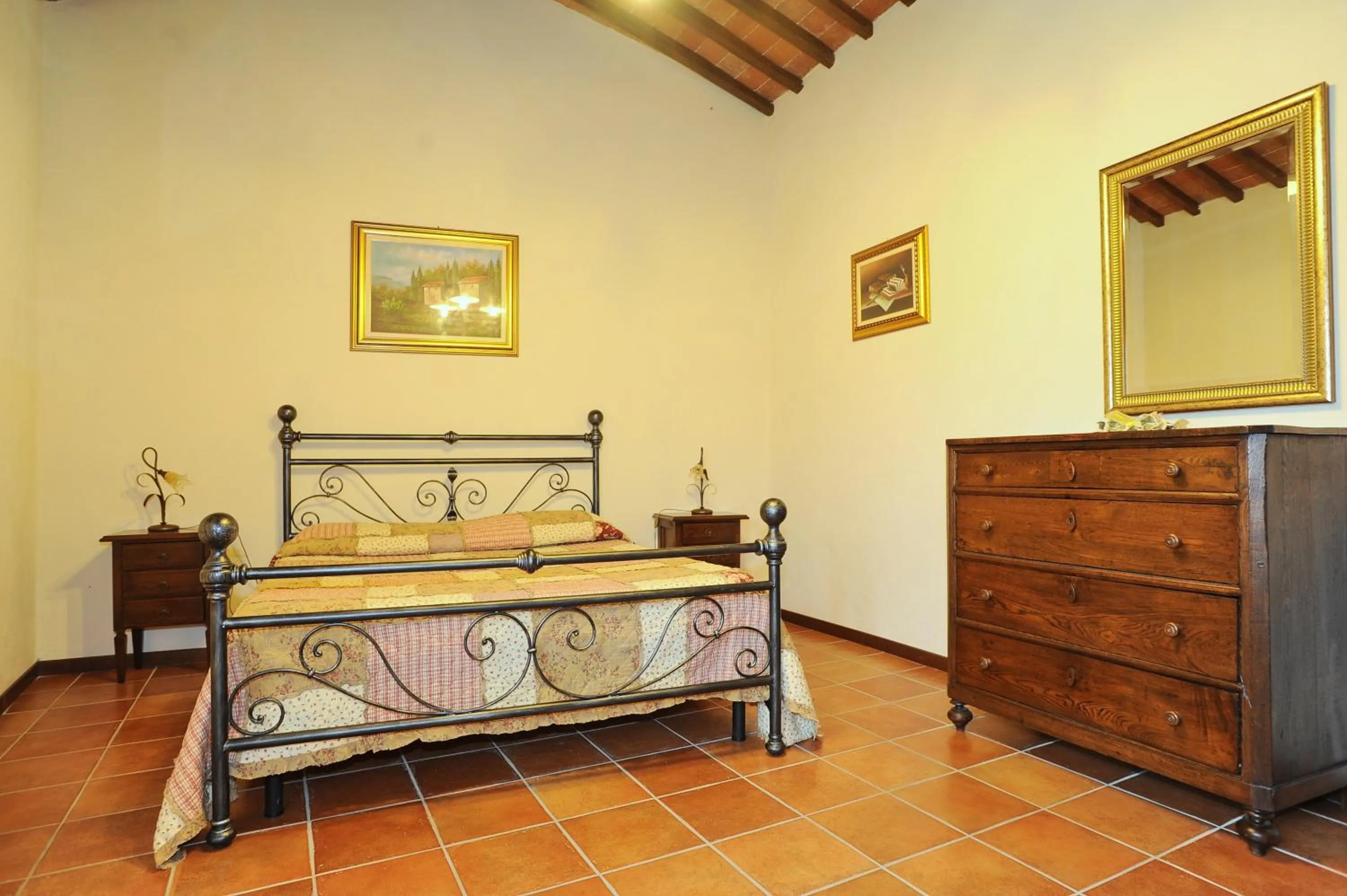 Photo of the whole room, Bed in Erboli Residence