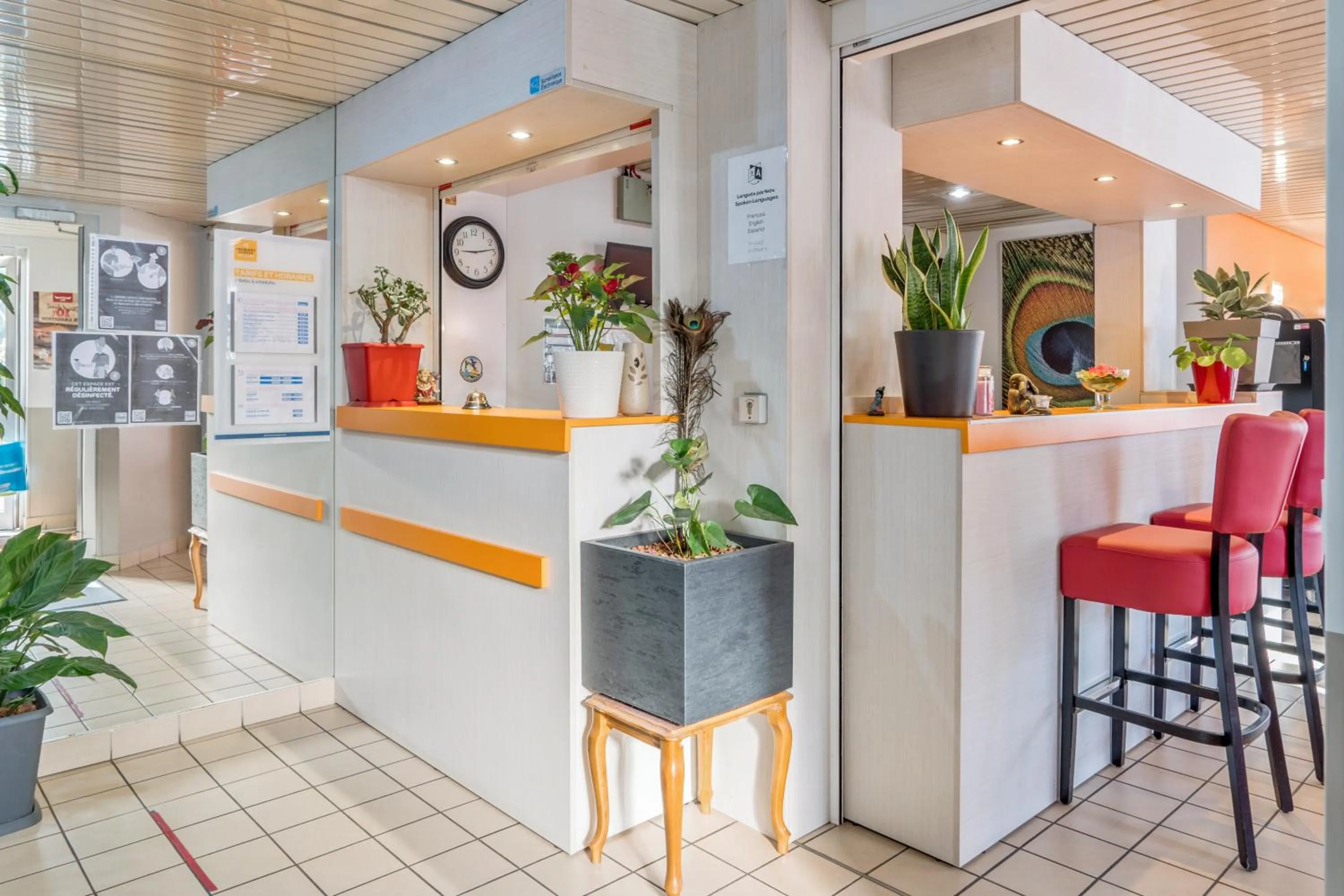Lobby or reception in Premiere Classe Rouen Nord - Barentin