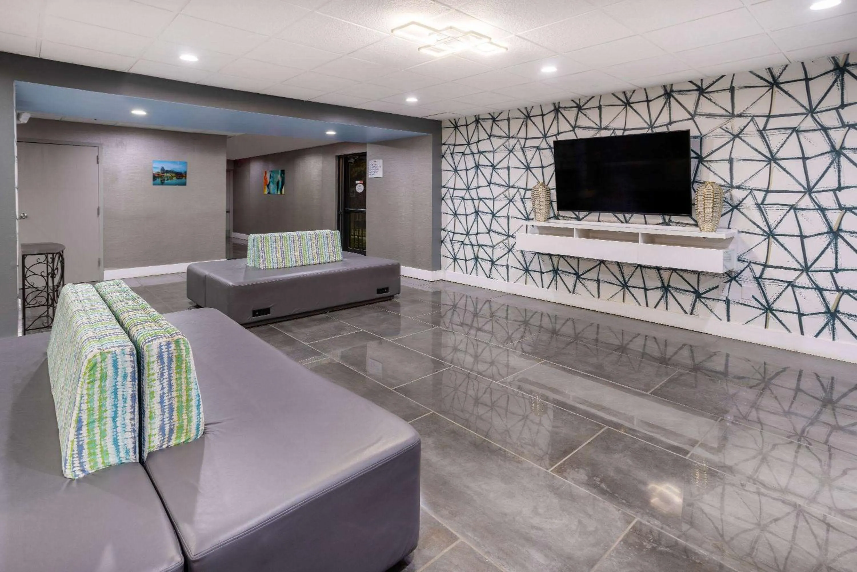 Lobby or reception in Baymont by Wyndham La Vergne Nashville I-24 East