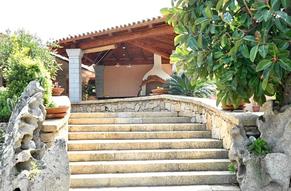 Facade/entrance in Hotel Grazia Deledda