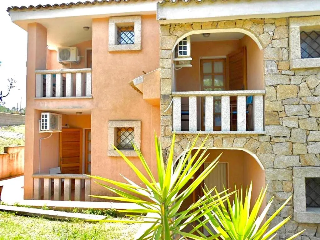 Property Building in Hotel Grazia Deledda