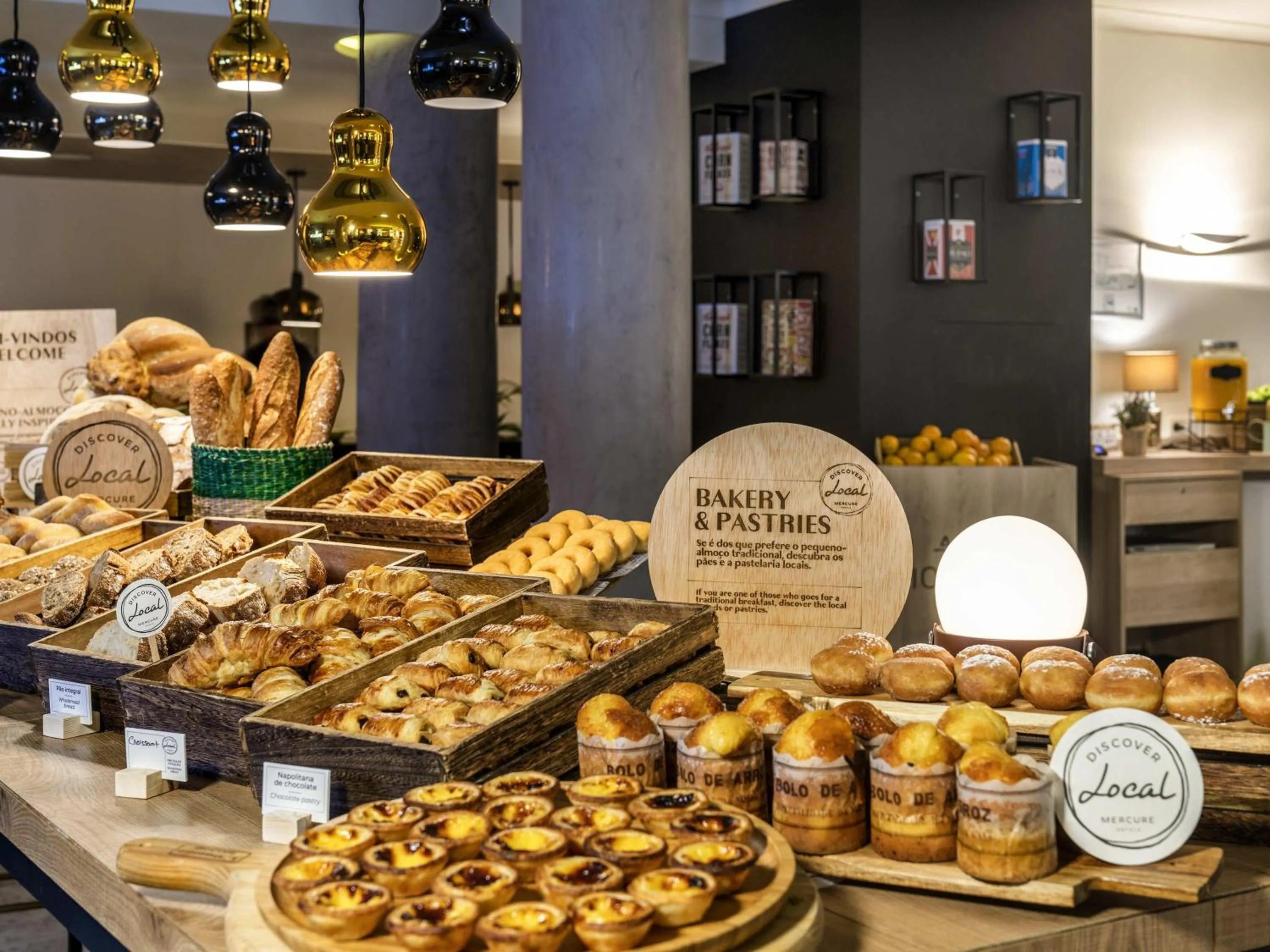 Breakfast in Mercure Porto Centro Santa Catarina