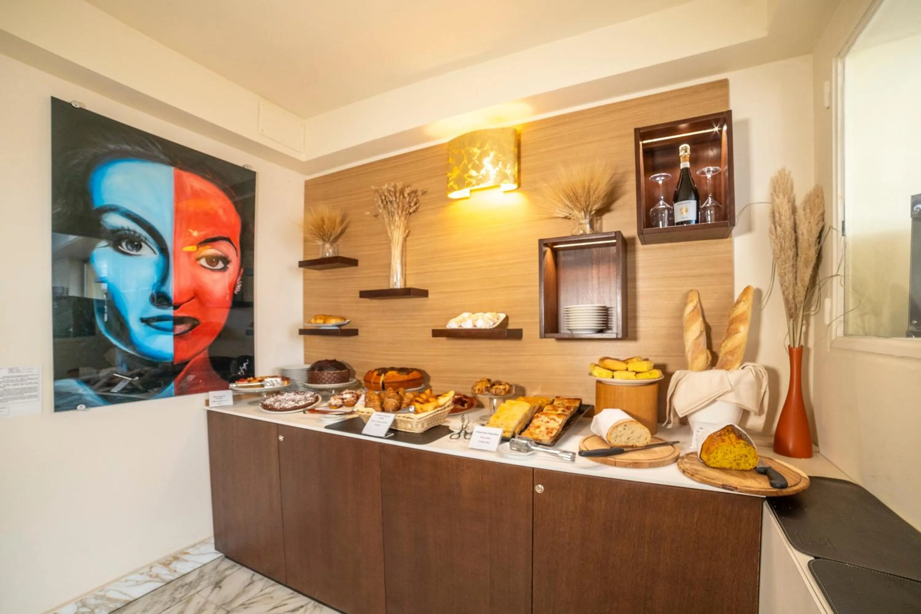 Buffet breakfast in Hotel della Signoria