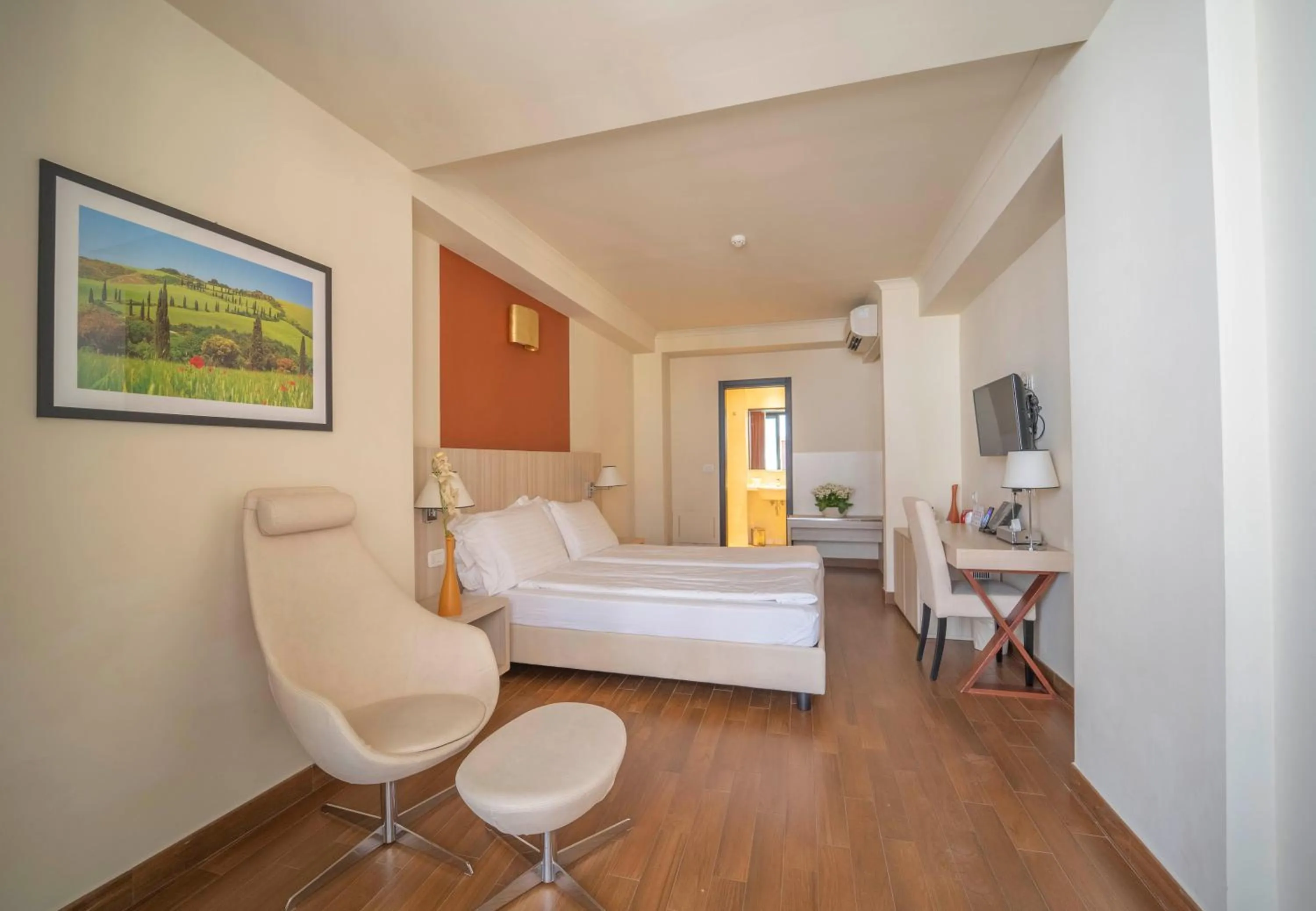 Bedroom, Bed in Hotel della Signoria