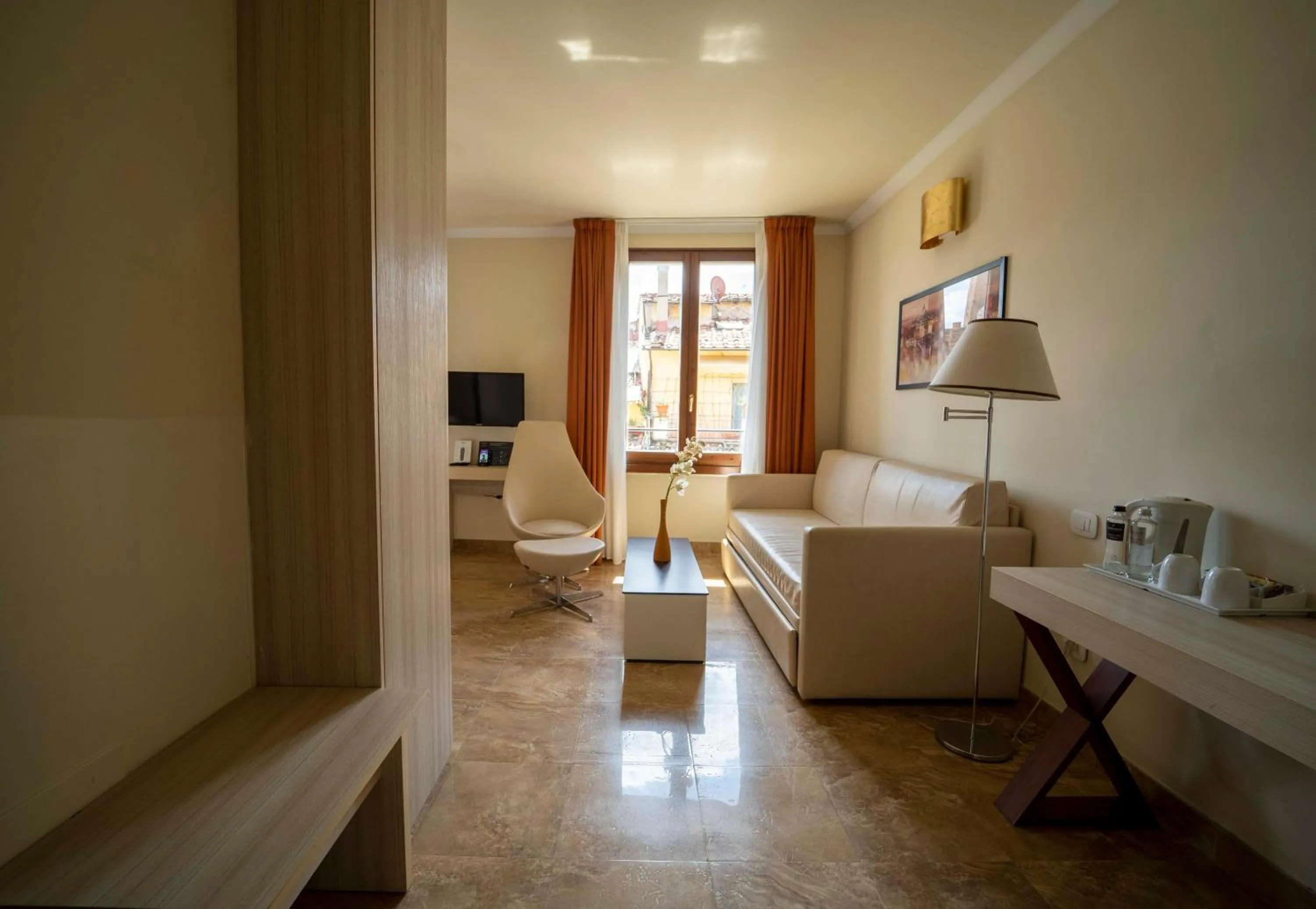 Bedroom in Hotel della Signoria