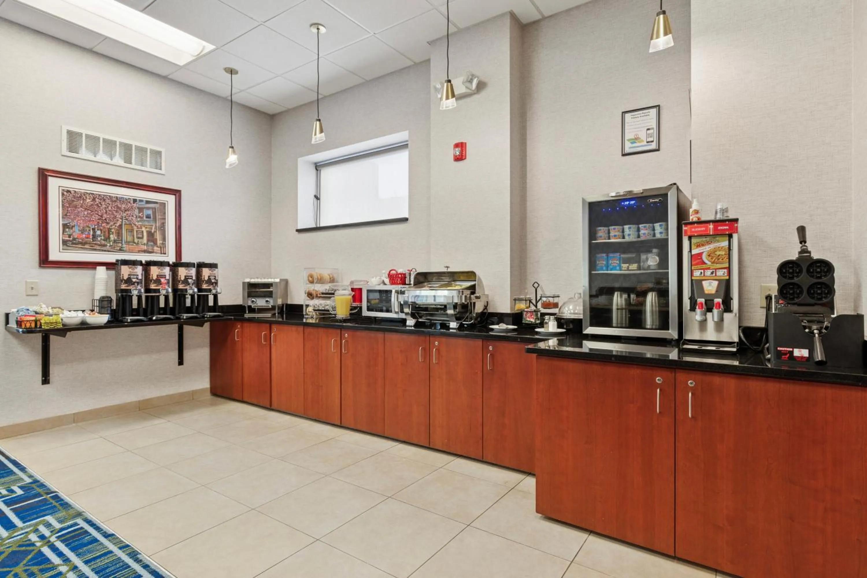 Breakfast in The Hotel Warner