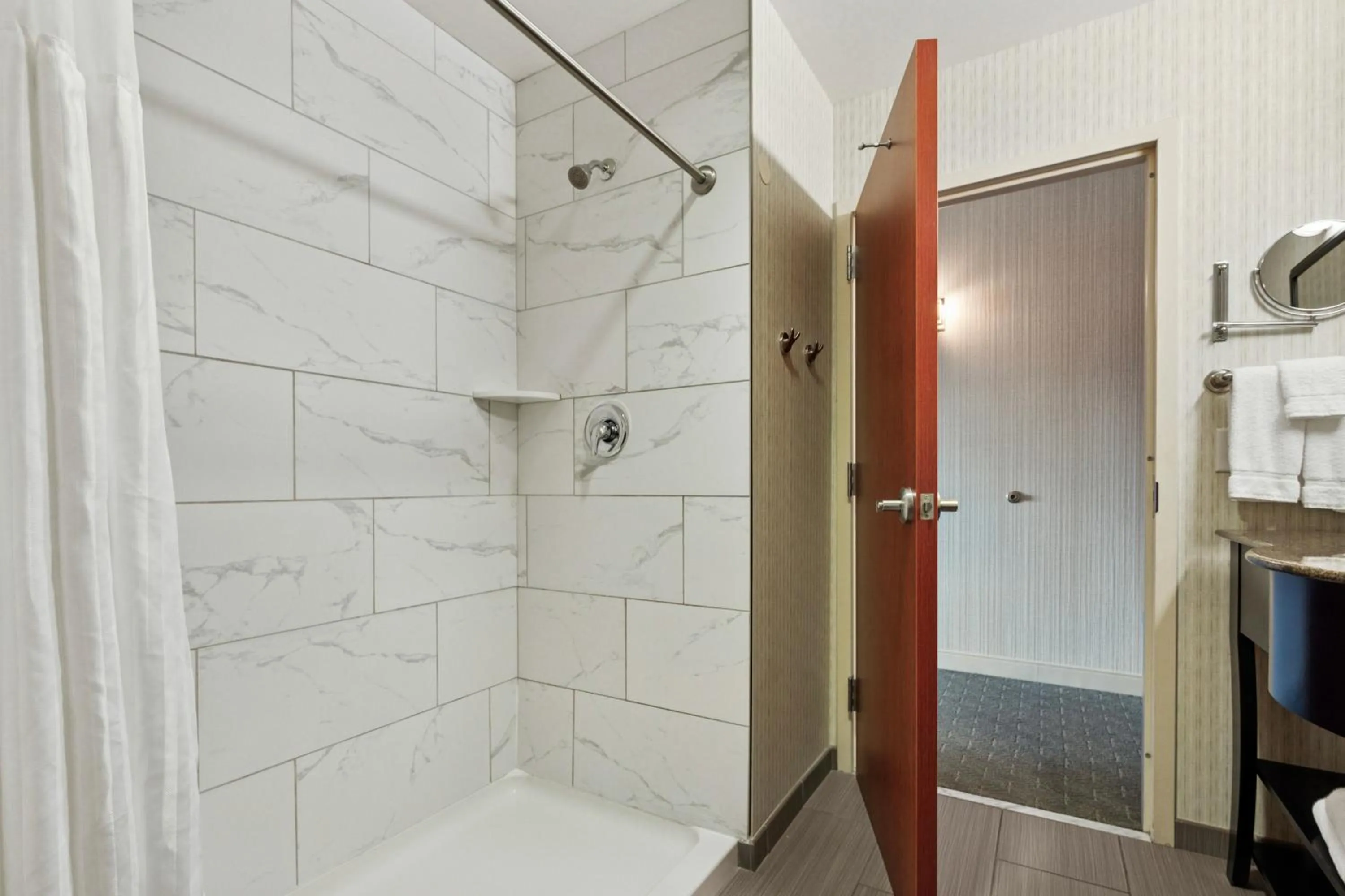 Bathroom in The Hotel Warner