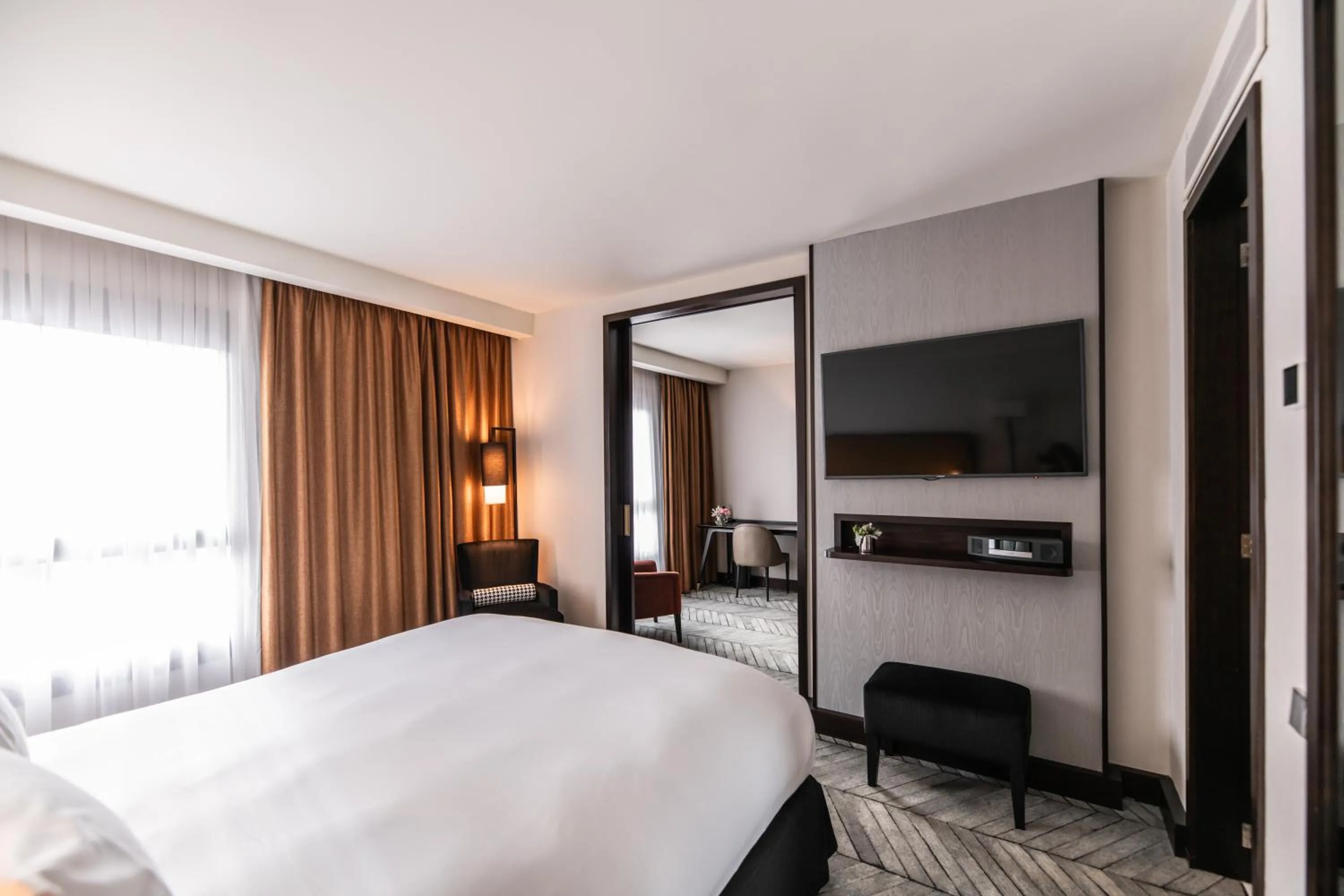 Bedroom, Bed in Sofitel Lisbon Liberdade