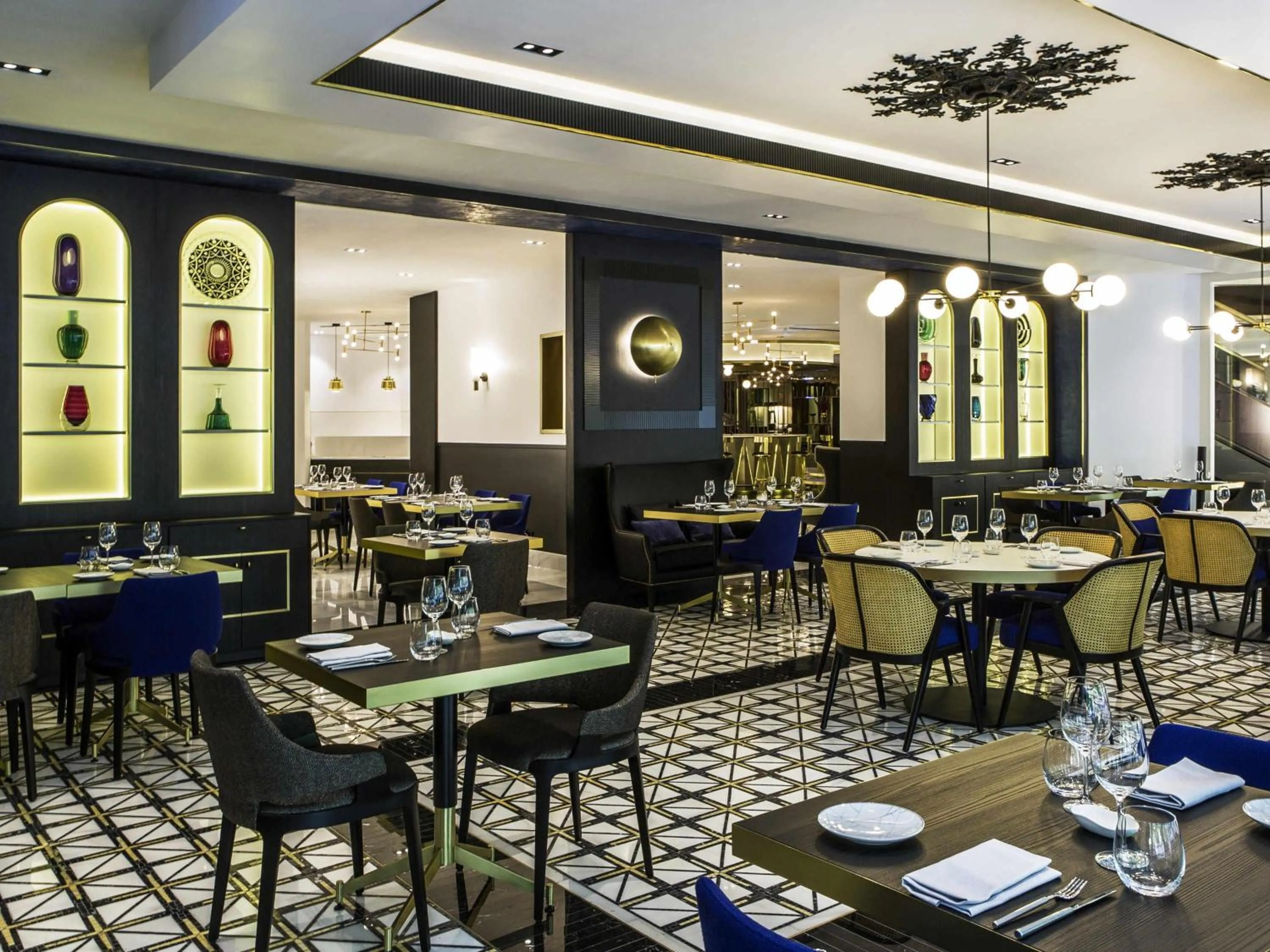 Restaurant/places to eat in Sofitel Lisbon Liberdade