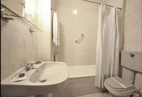 Bathroom in Hotel Palanca