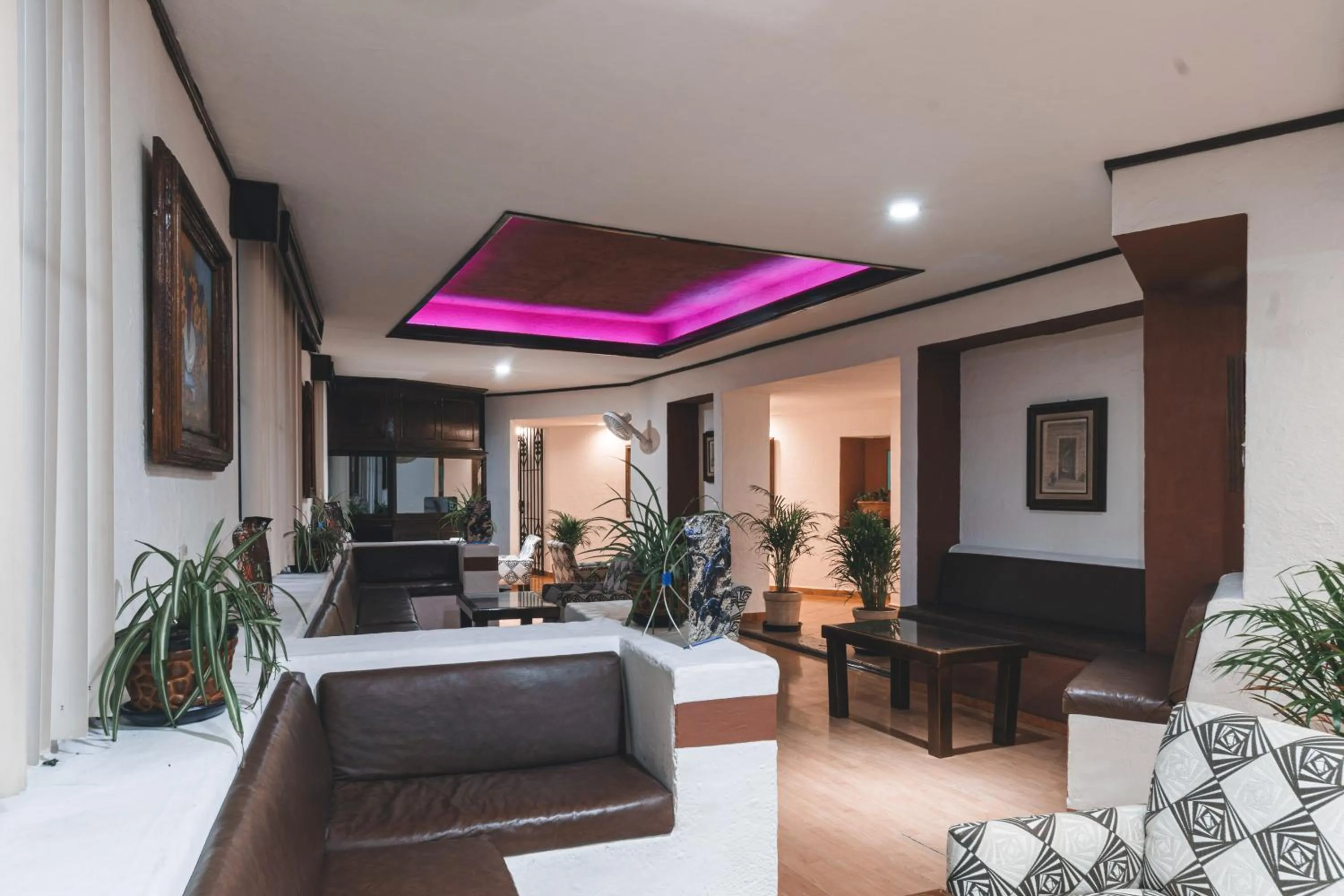 Lobby or reception, Bed in Hotel & Suites Villa del Sol