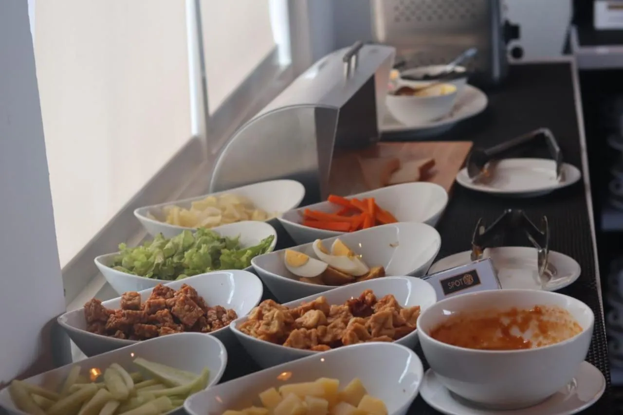 Front One Inn Kediri