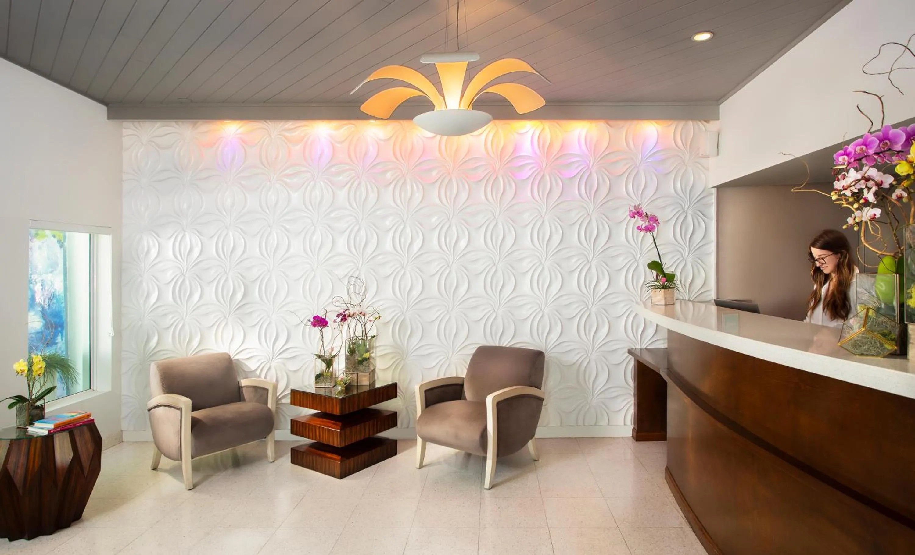 Orchid Key Inn - Adults Only