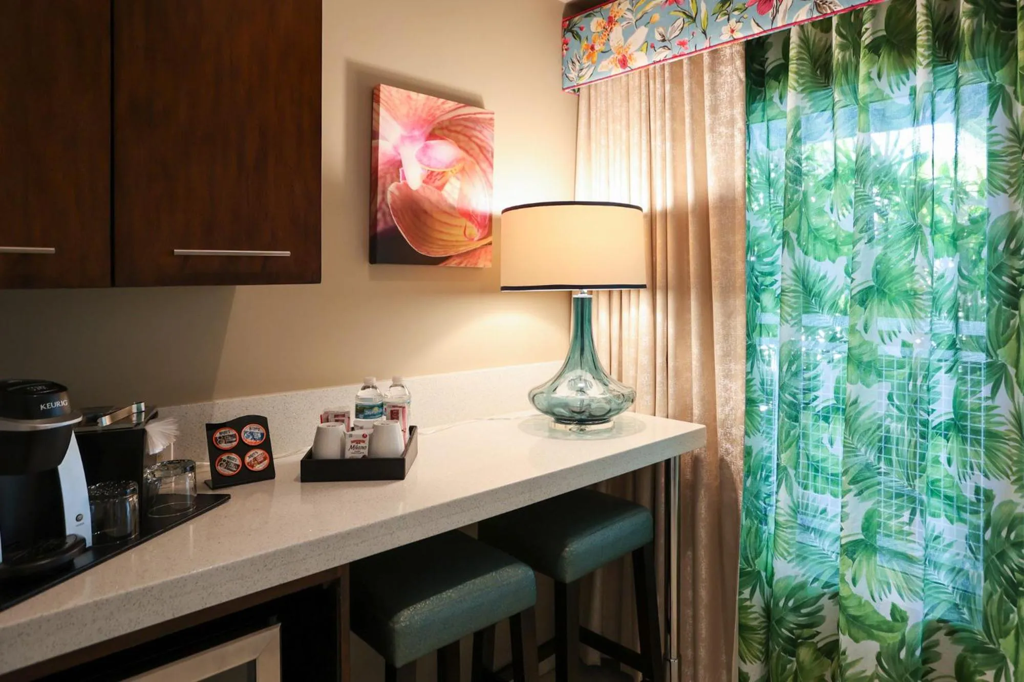 Orchid Key Inn - Adults Only