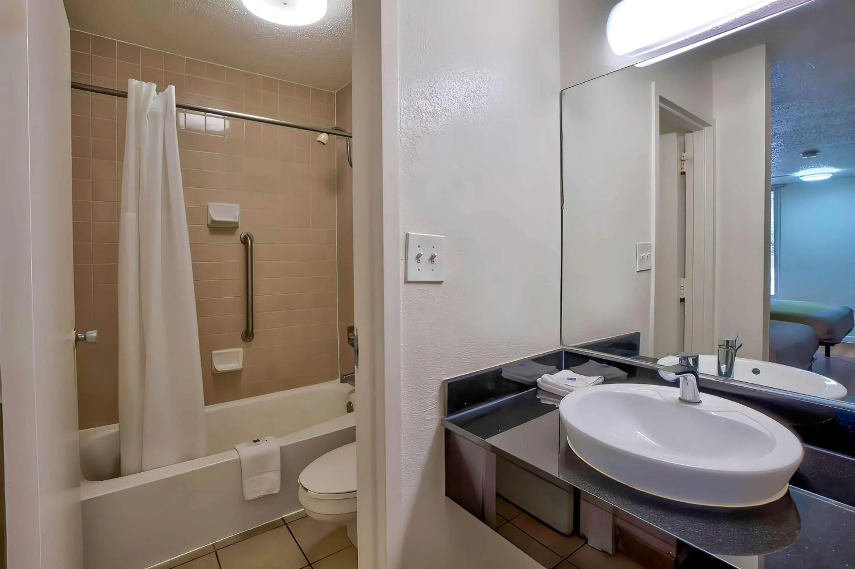 Bathroom in Motel 6-Gainesville, FL