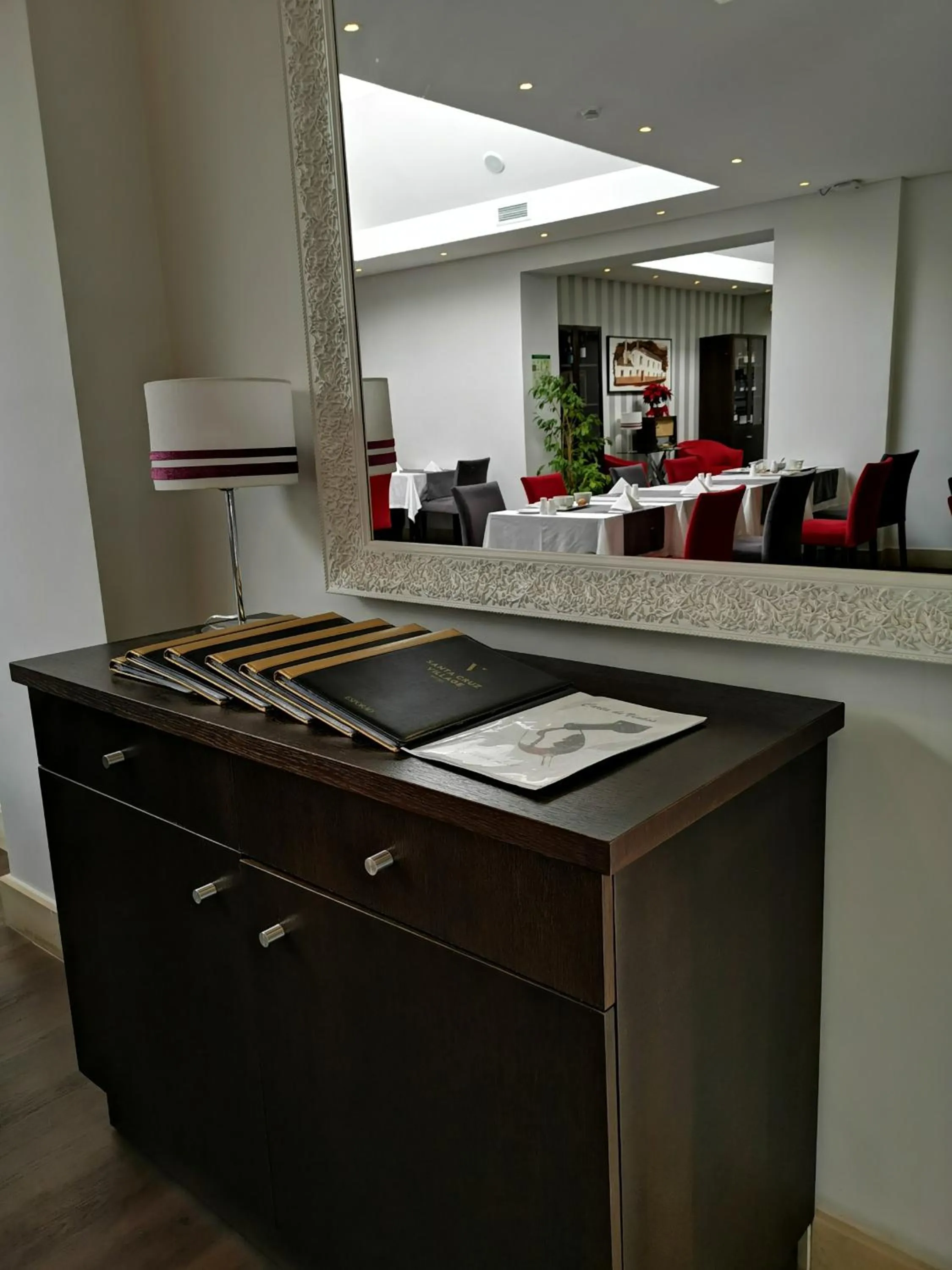 Santa Cruz Village Hotel