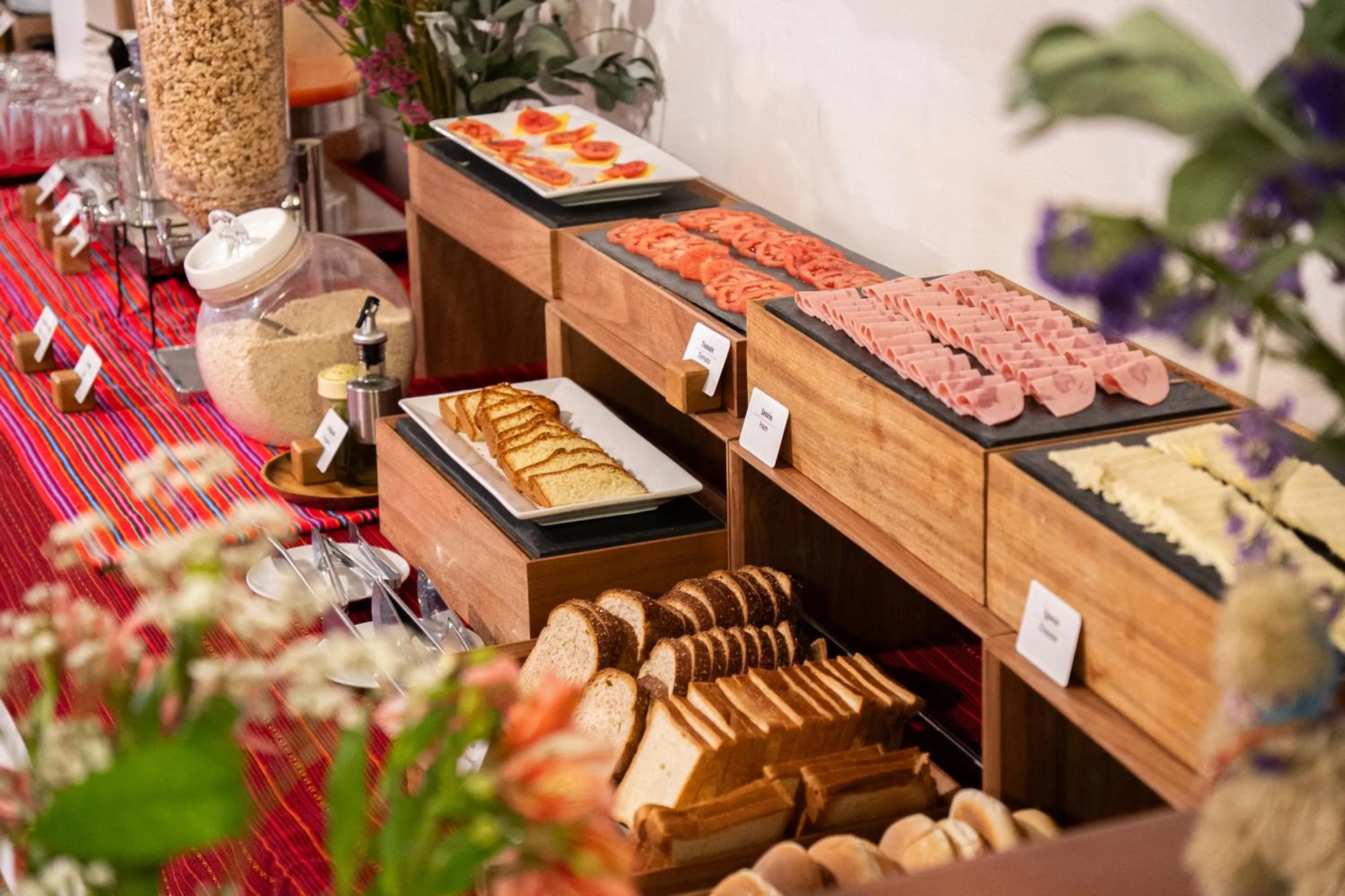 Buffet breakfast in Hotel Cusco Plaza Saphi