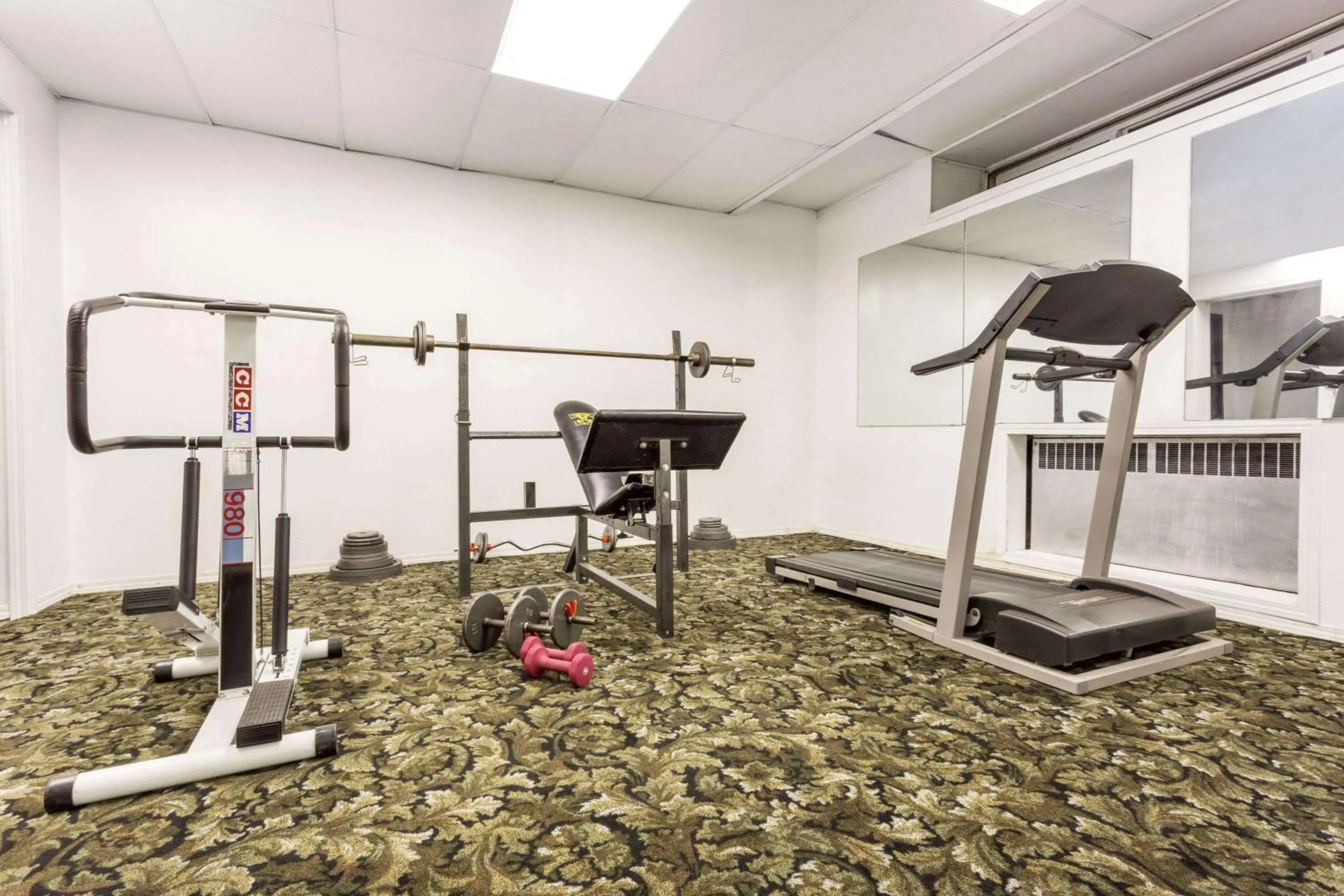 Fitness centre/facilities in MOOSEJAW INN
