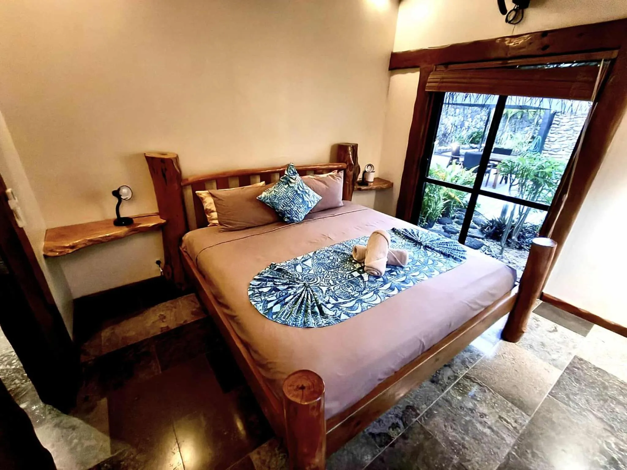 Bedroom, Bed in Aitutaki Escape