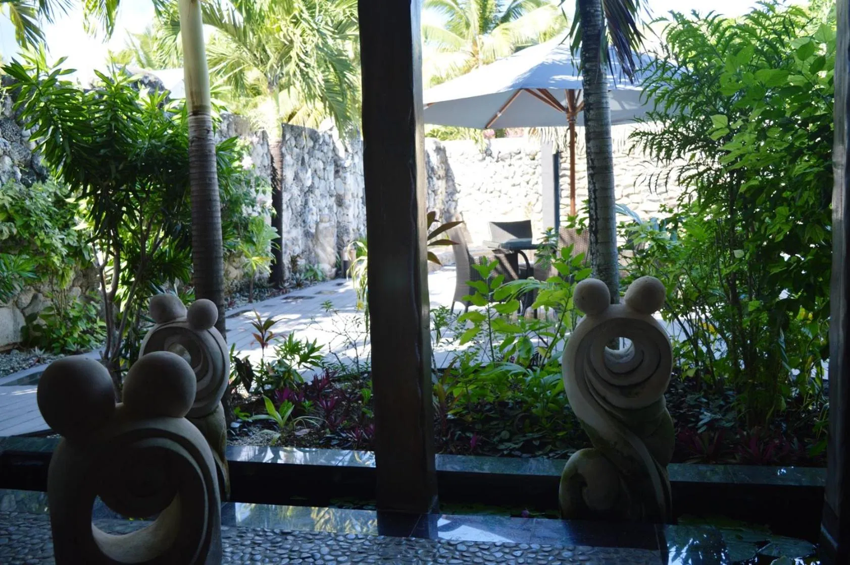 Facade/entrance in Aitutaki Escape