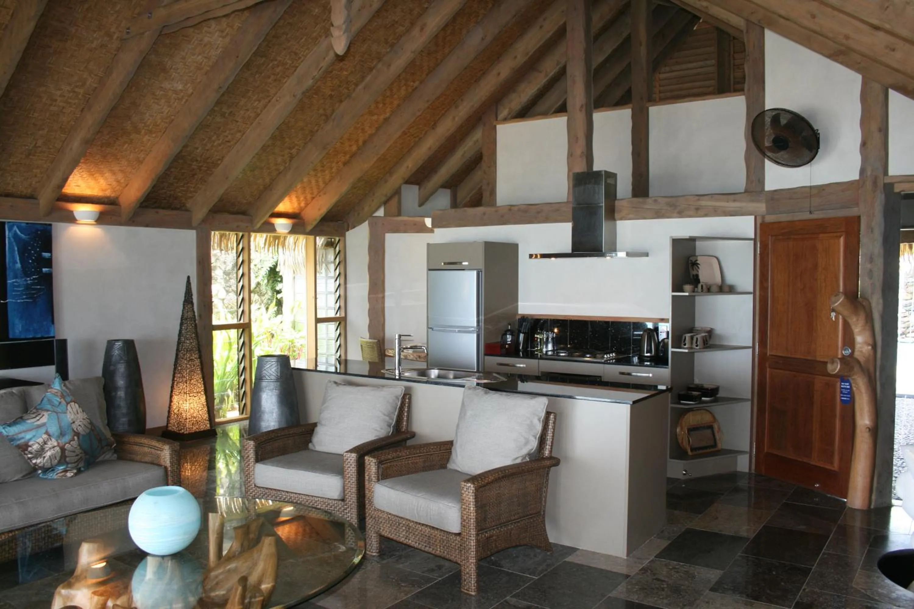 Kitchen or kitchenette in Aitutaki Escape