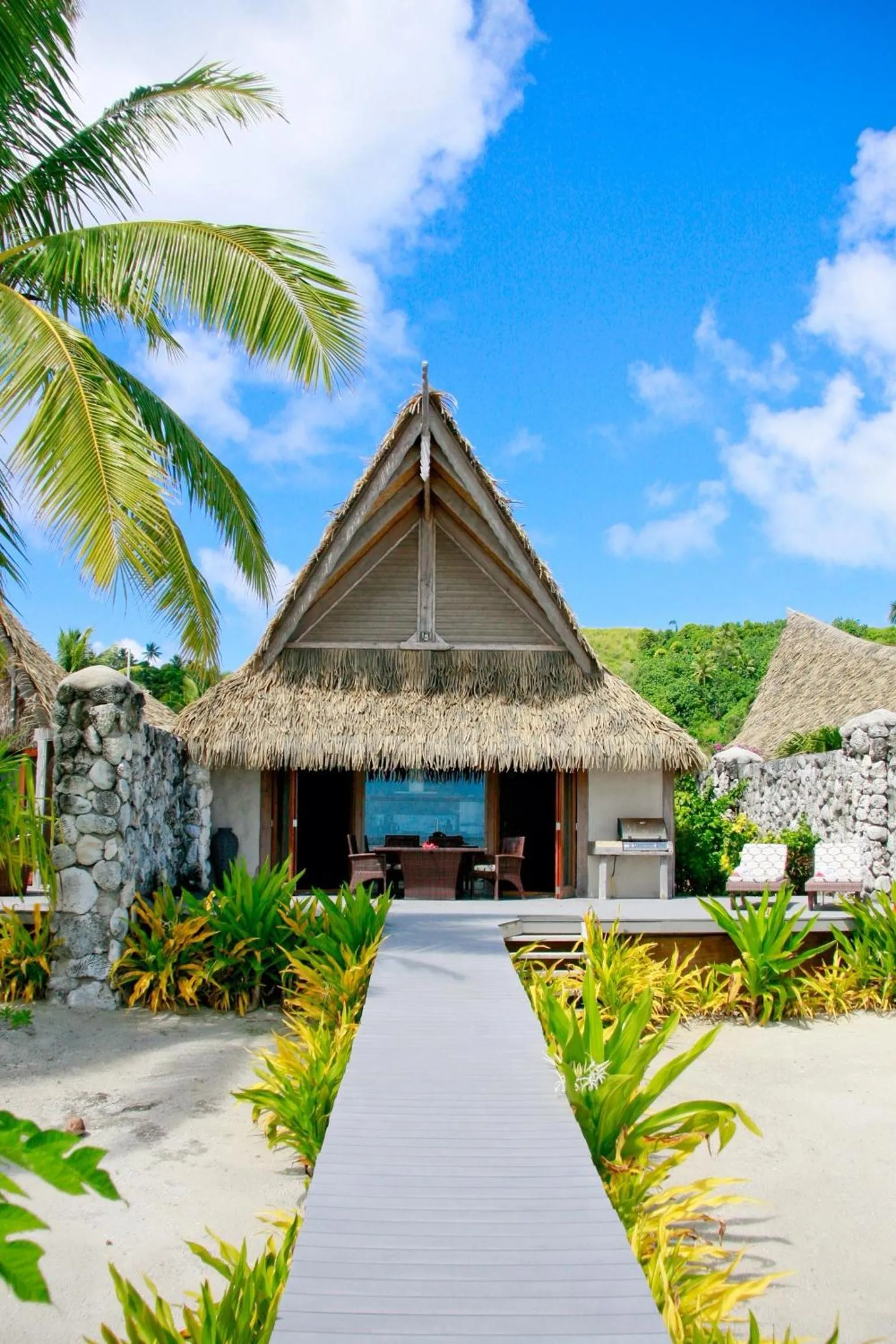 Property building in Aitutaki Escape